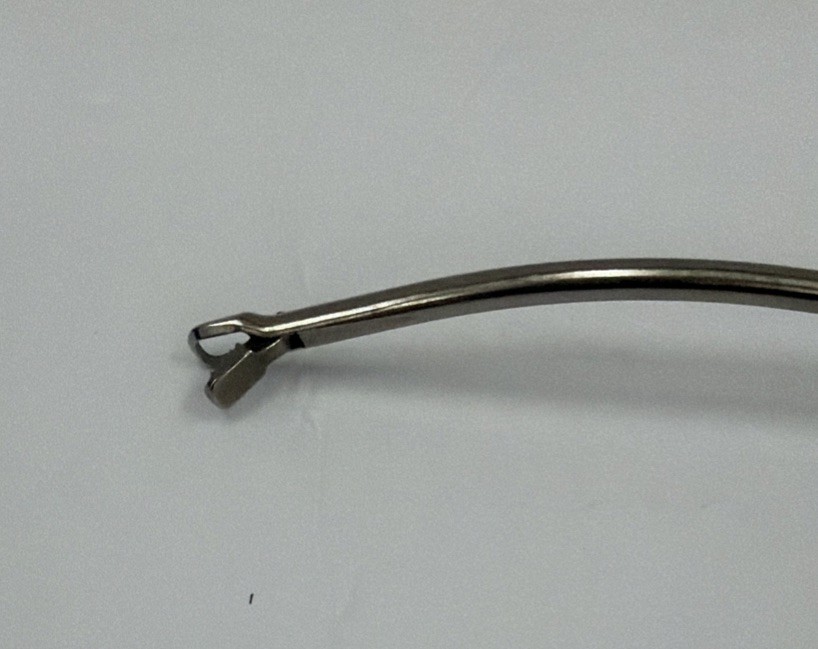 STRYKER CONQUEST 300-034-102 Arthroscopic Curved Left Big Bite Punch 3.4mm 6″