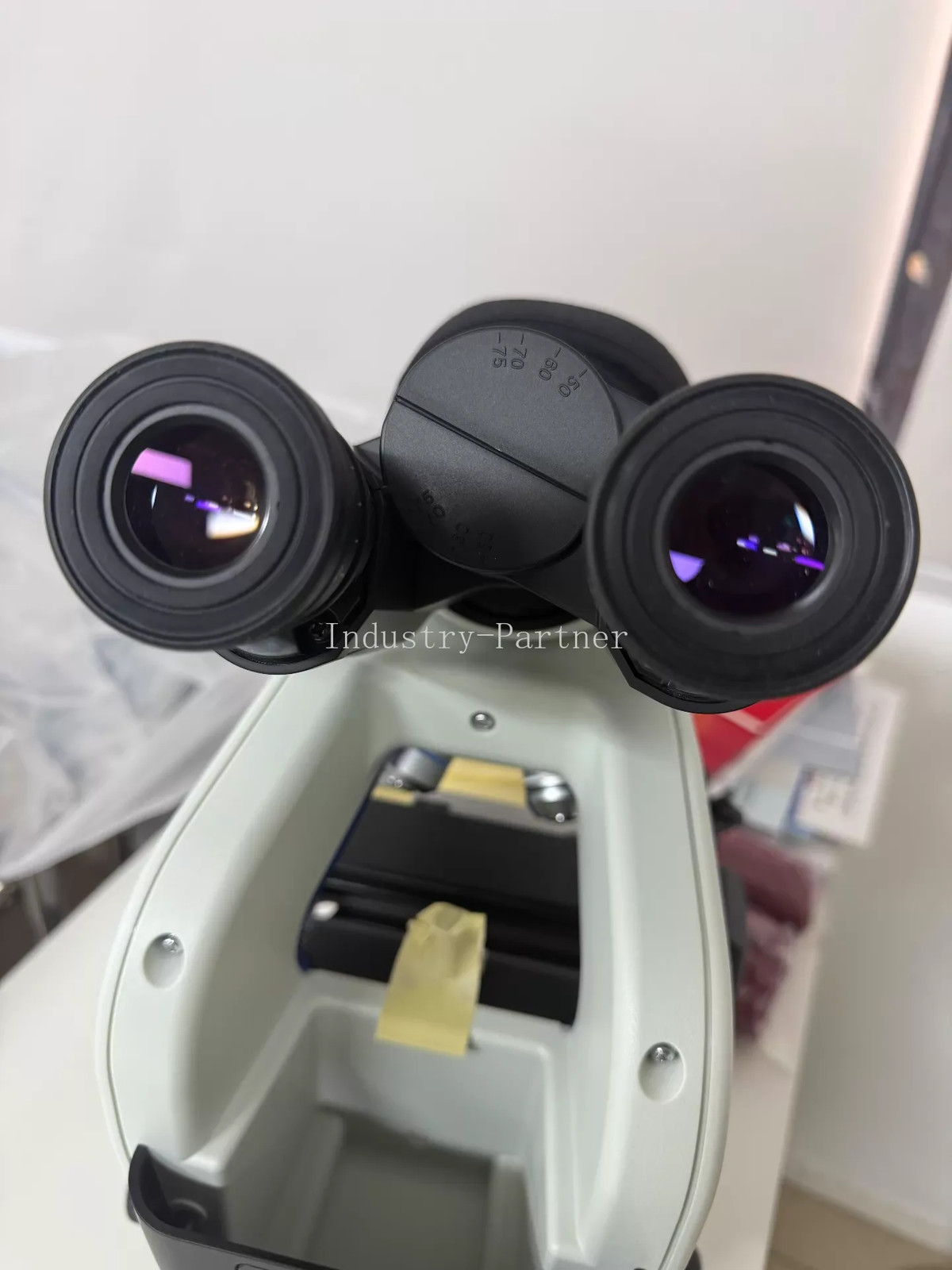 Olympus CX23 Binocular Microscope w/ 10X Eyepieces, 4X/10X/40X/100X Objectives.