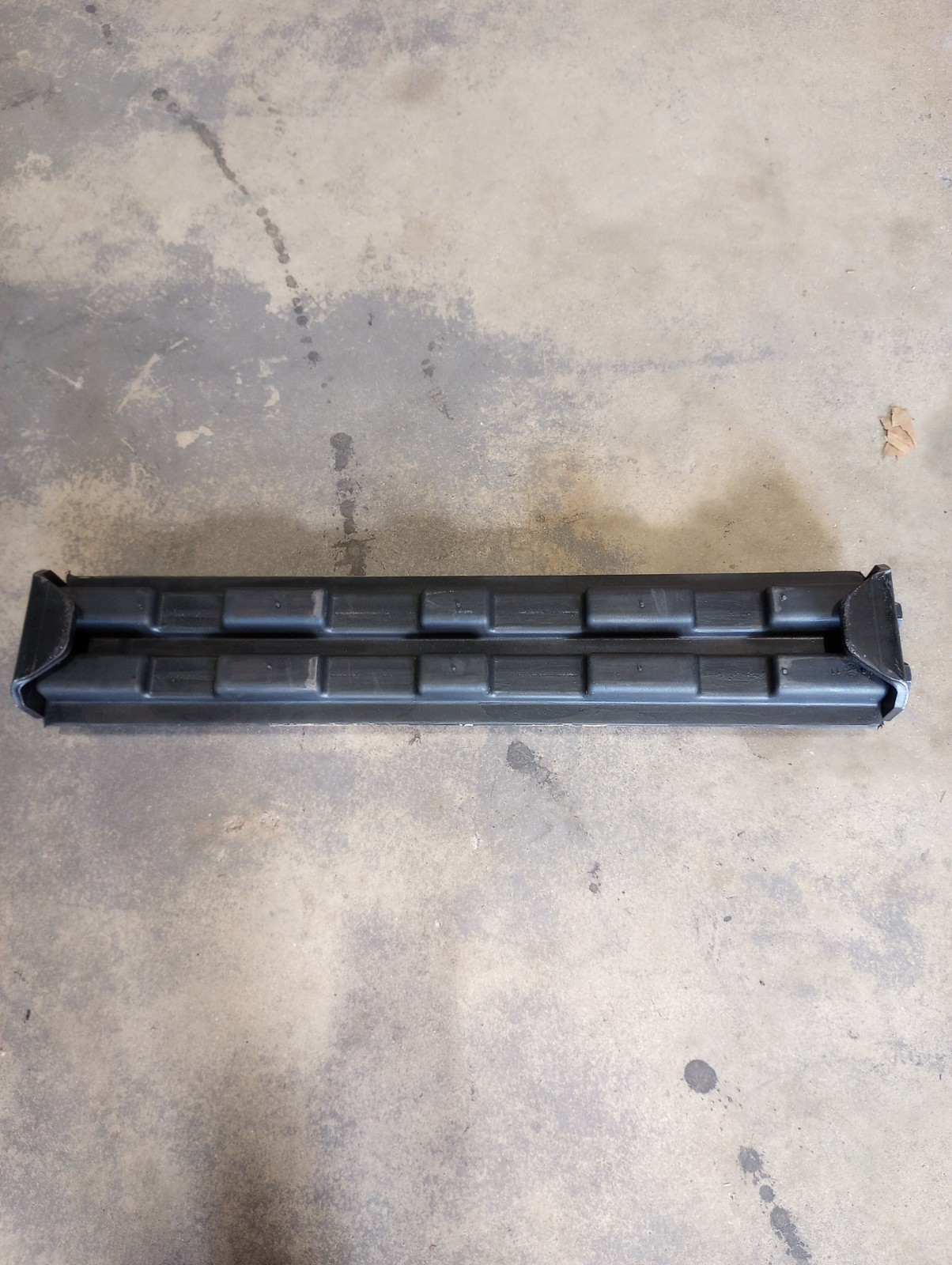 ROADLINER EXCAVATOR CLIP ON RUBBER PADS 700 MM WIDTH FITS MULTIPLE BRANDS