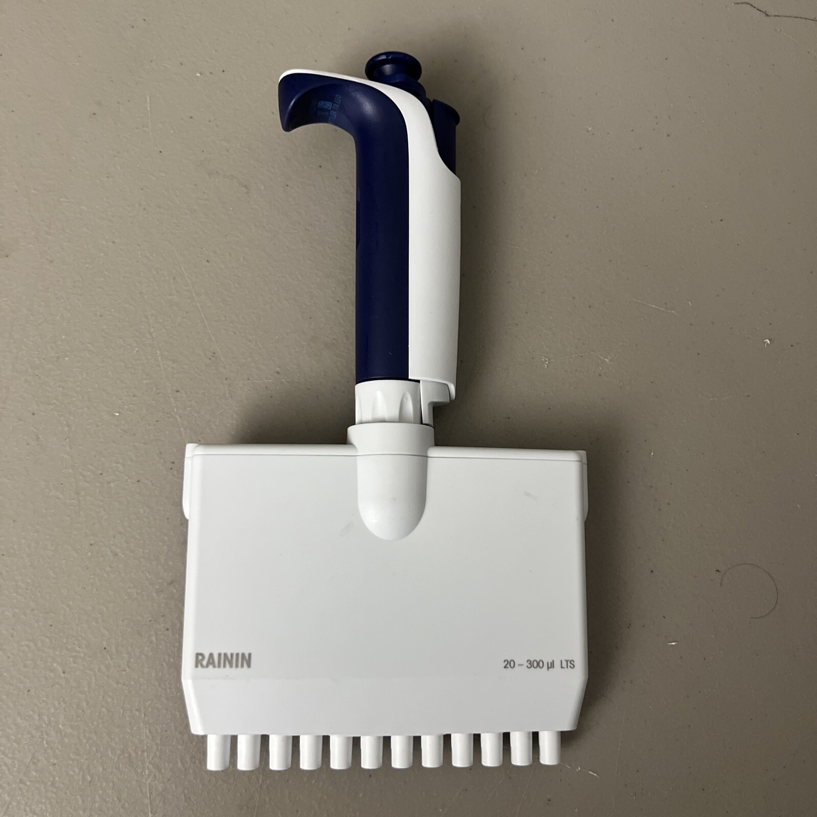 NICE Rainin Pipet-Lite XLS 12 Channel Multichannel L300 XLS LTS Pipette Pipetman