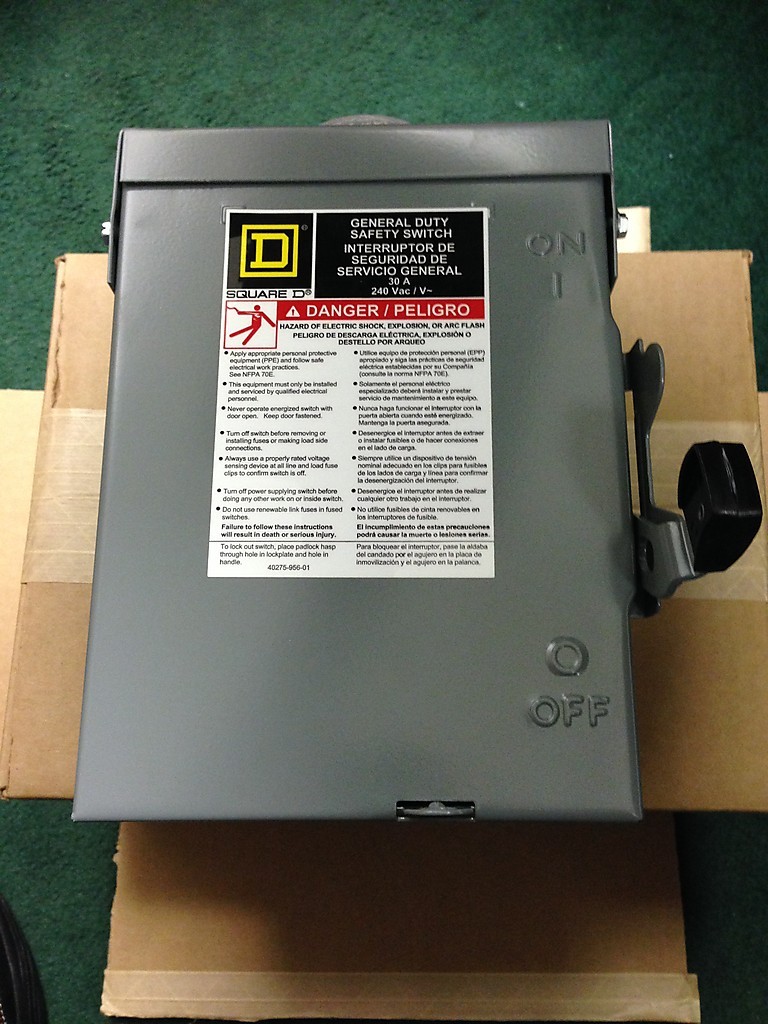 SQUARE D SAFETY Disconnect – SWITCH D221NRB SERIES E3 3R ENCLOSURE 30 AMP 60 HZ