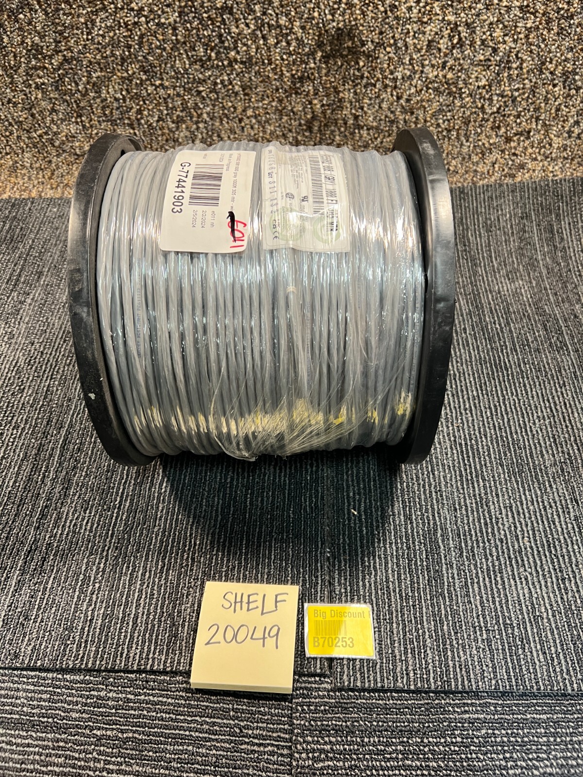 Wire Conductor Unshielded Cable 22 AWG YR55082 008 Gray 1000FT 305 MTR 4