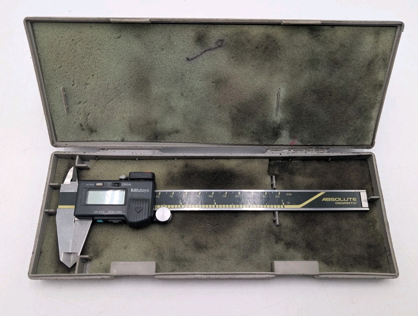 Mitutoyo 500-196-30 1.5V Absolute Digital Digimatic Vernier Caliper