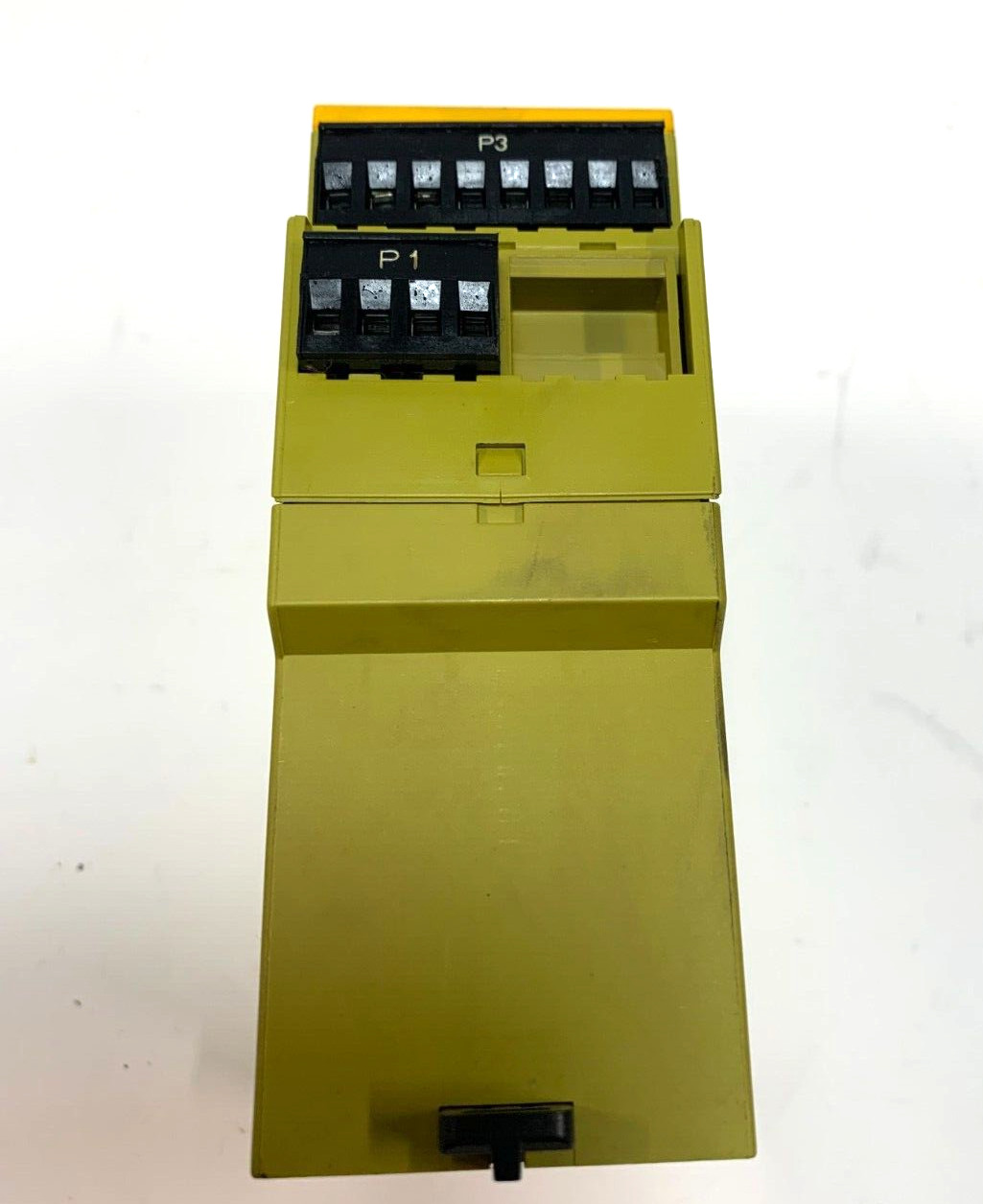 Pilz PZE-X4VP4 Safety Relay Module 24VDC 777586 PZE X4VP4
