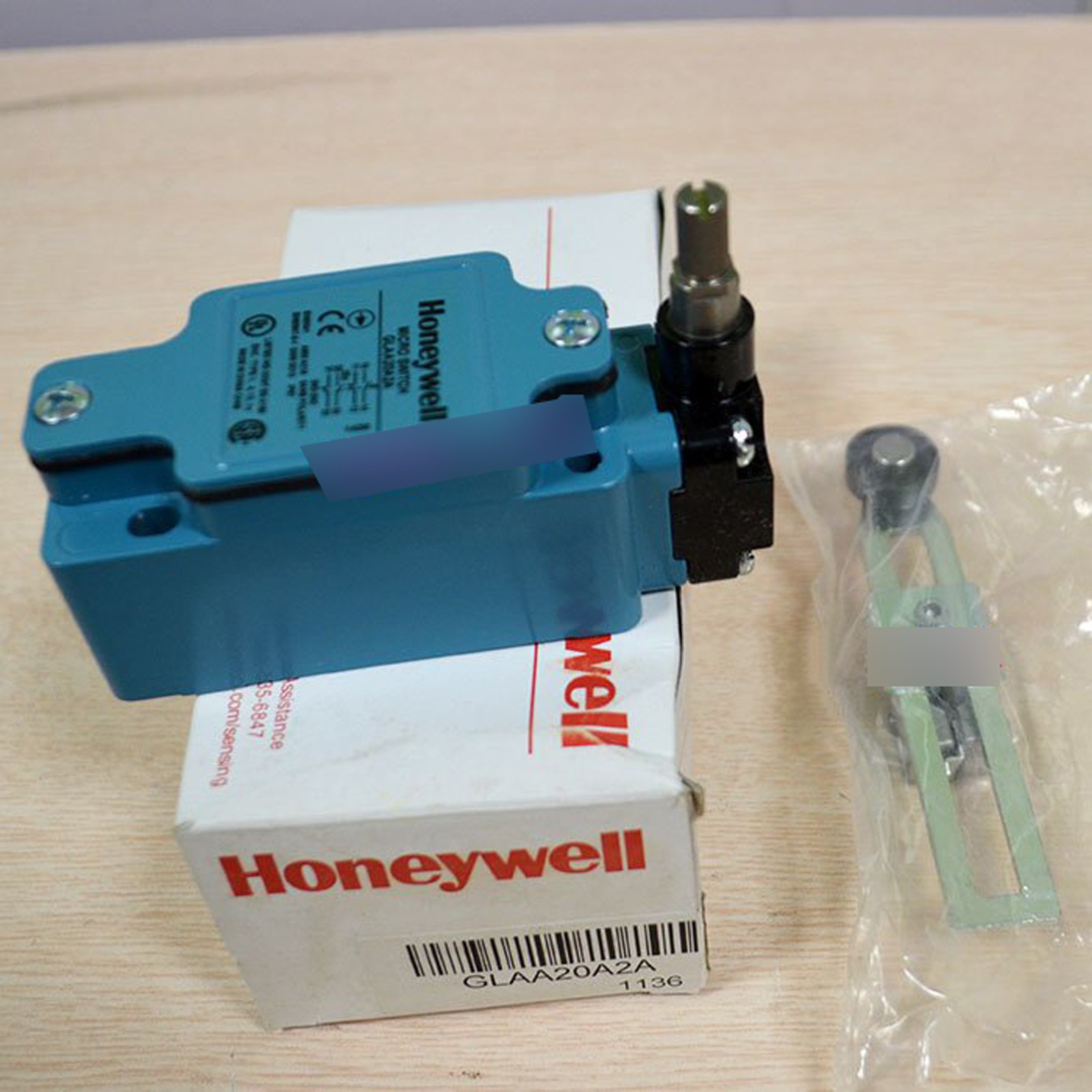 New Honeywell GLAA20A2A Limit Switch In Box