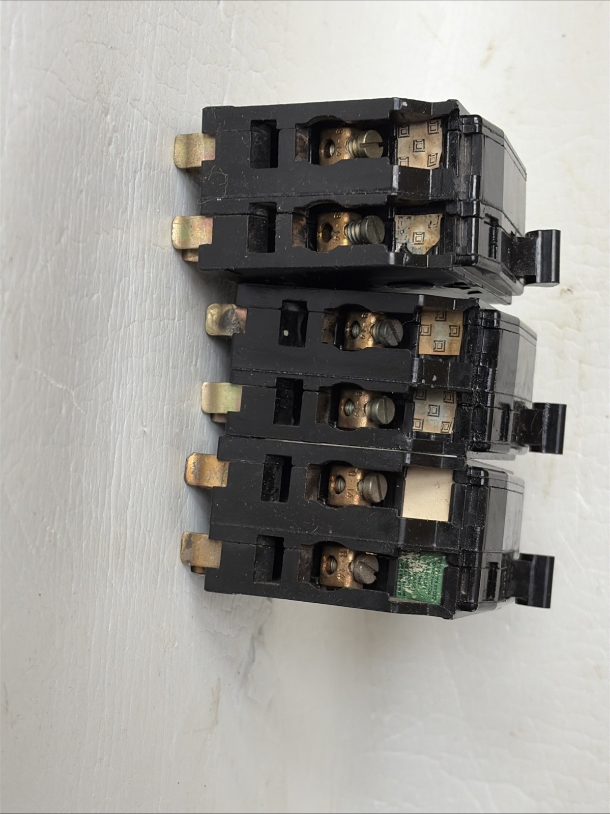Square D QO215 15A Miniature Circuit Breaker 2-Pole QO 10kA BLACK Face 4 prongs