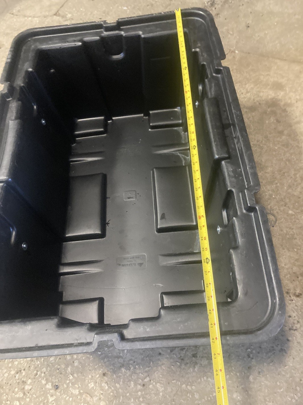 (12) Transmission, Engine Transportation Case, Poly Shipping Container