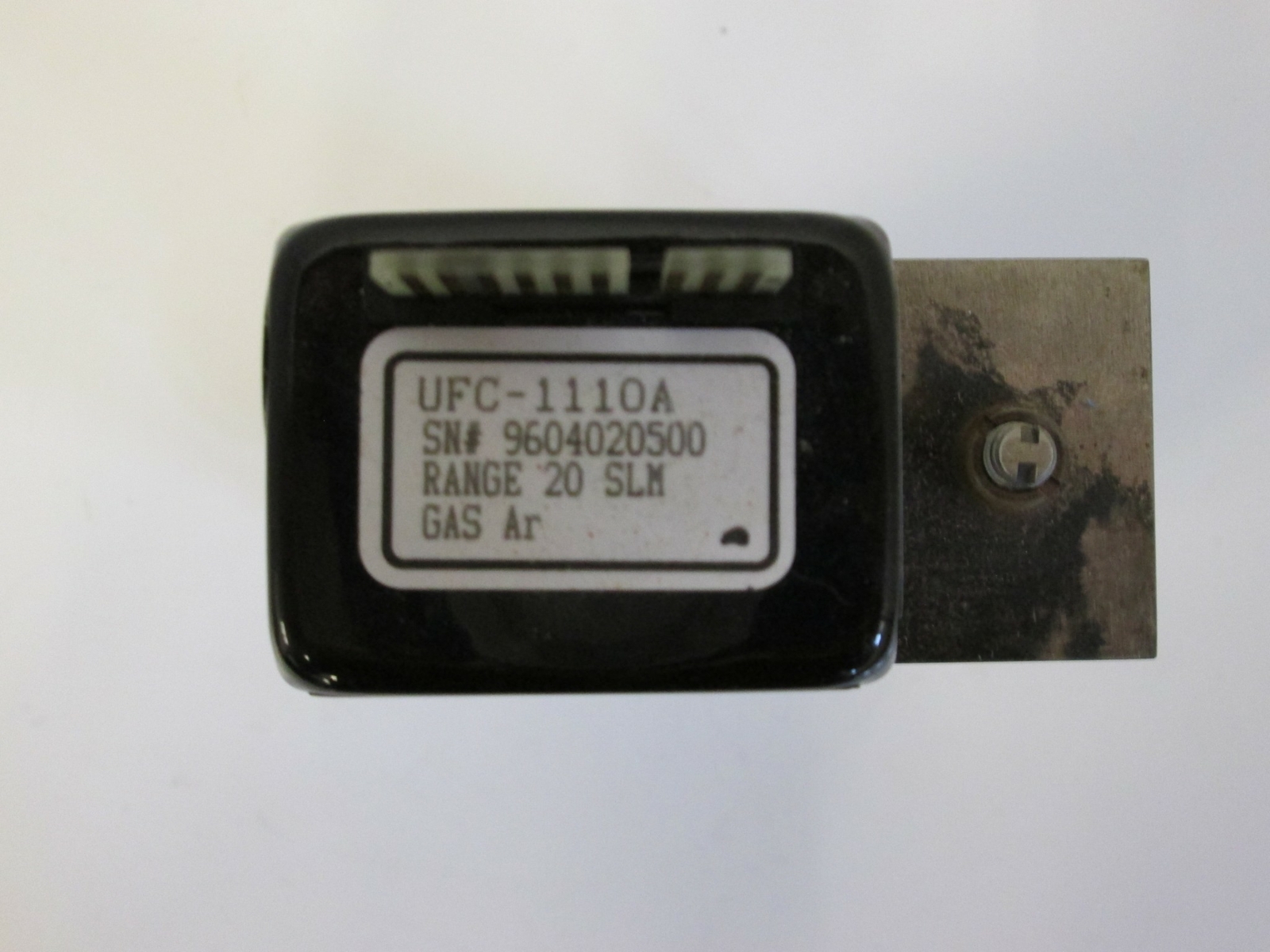 Unit UFC-1110A Mass Flow Controller MFC, AR, 20 SLM, 1/4″ Male