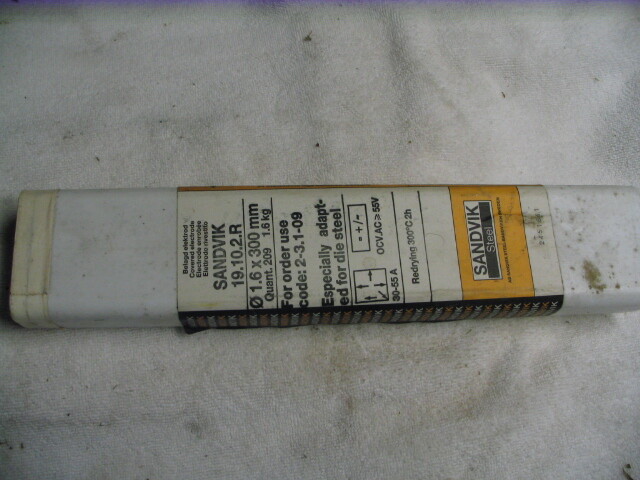 SANDVIK ARC ROD ESPECIALLY ADAPTED FOR DIE STEEL, .0629″/1.6mm 3.527 LBS.1.6 KG