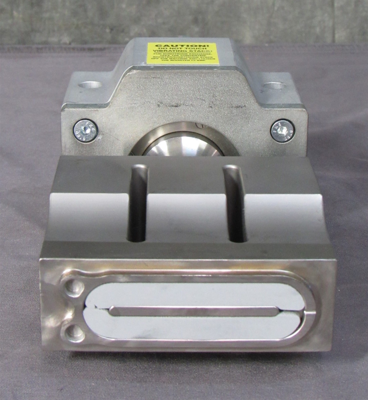 HERRMANN KHS 30-IP50 30Khz Ultrasonic Converter & HU73.050/1 Horn
