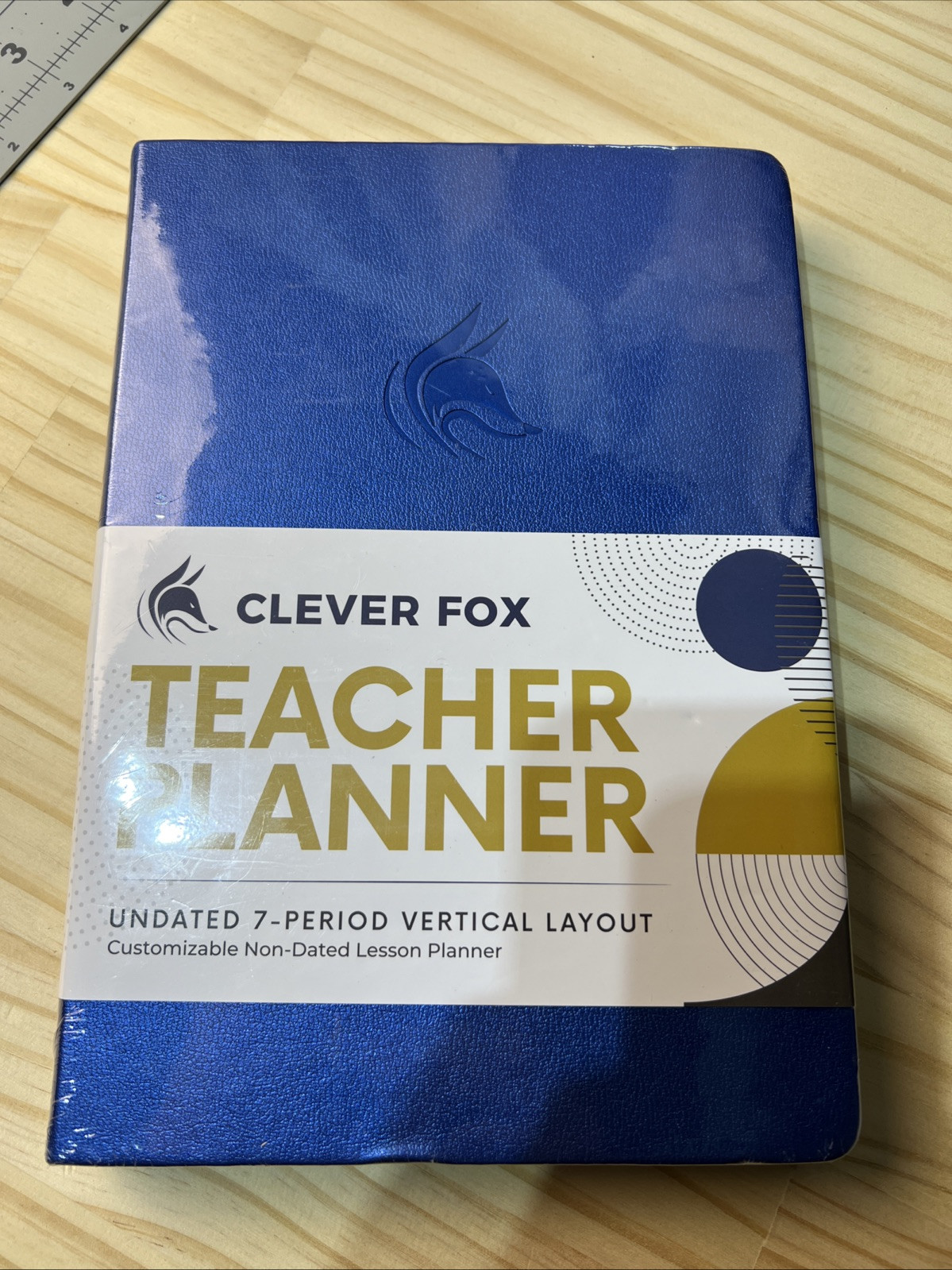 Clever Fox Teacher Planner Blue 7 Period Vertical Layout Planner (Nondated)- New
