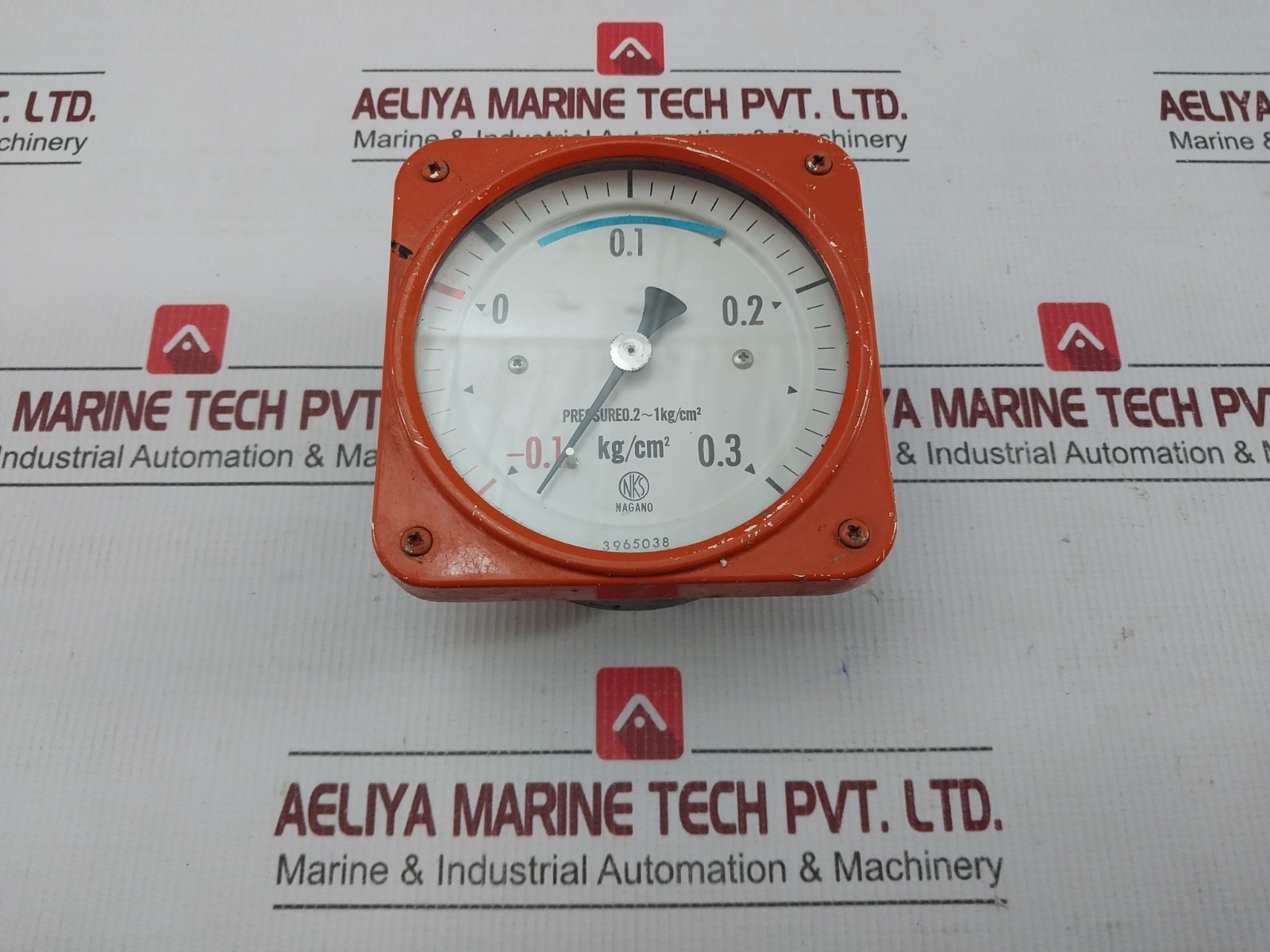 NKS 3965038 Compound Pressure Gauge -0.1 To 0.3 KG/CM2