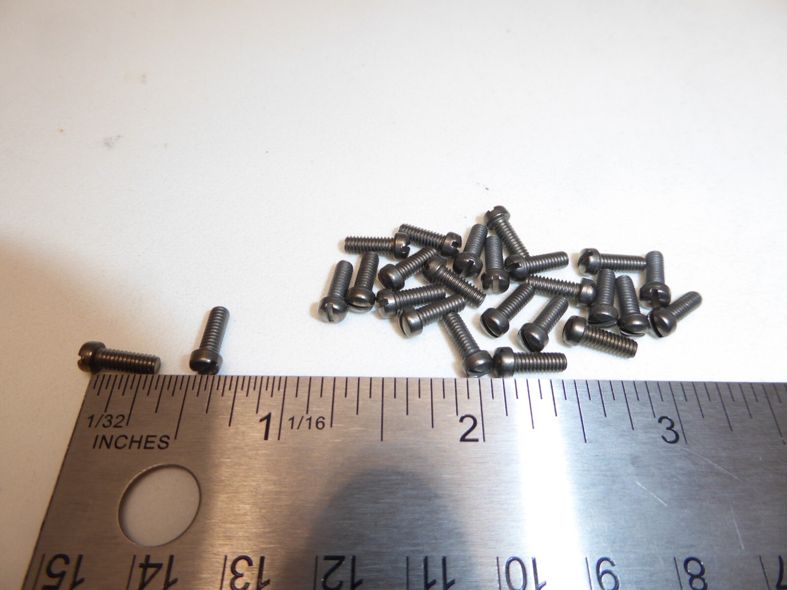 4-48 x 5/16″ SS 410 Slotted Fillister Head Machine Screw VINTAGE US Made Qty 25