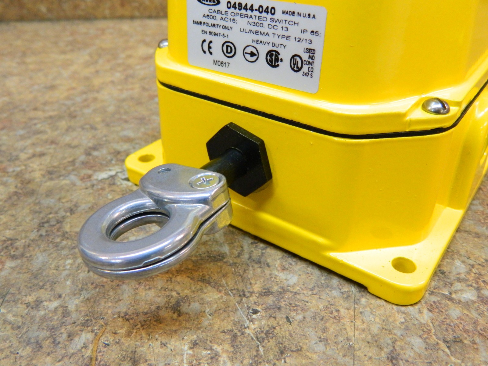 REES 04944-040 CABLE OPERATED SWITCH 15 LBS. TRIP FORCE TYPE 12 & 13 ENCLOSURE