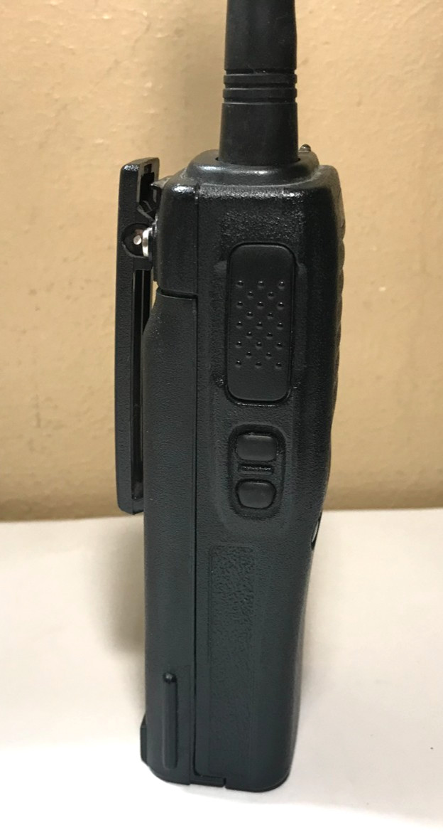 Kenwood TK-272G-1 VHF Radio 150-174 MHz 32 Channels with Charger