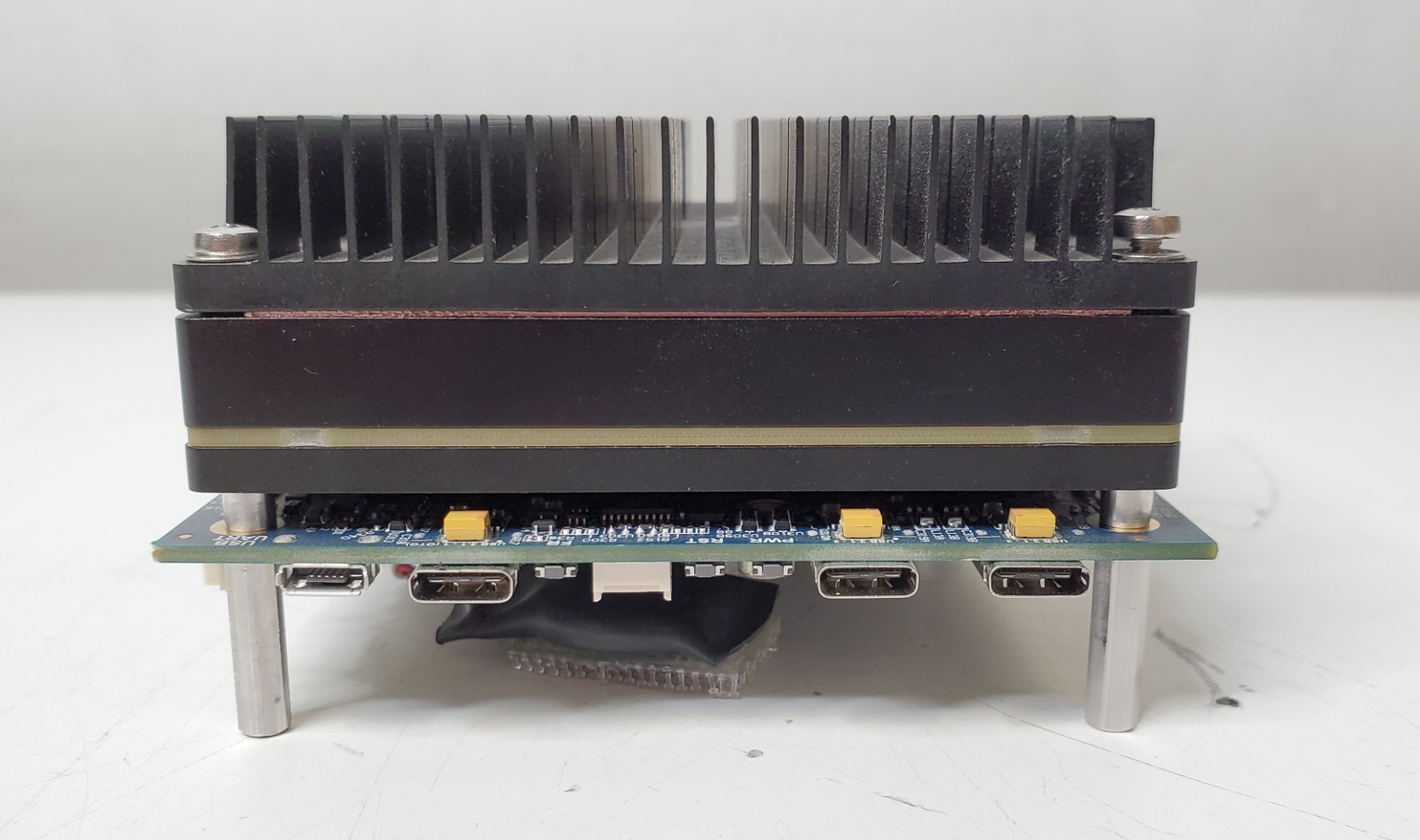 Connect Tech NVIDIA Jetson AGX Xavier Module 32GB LPDDR4 w/ Rogue Carrier Board