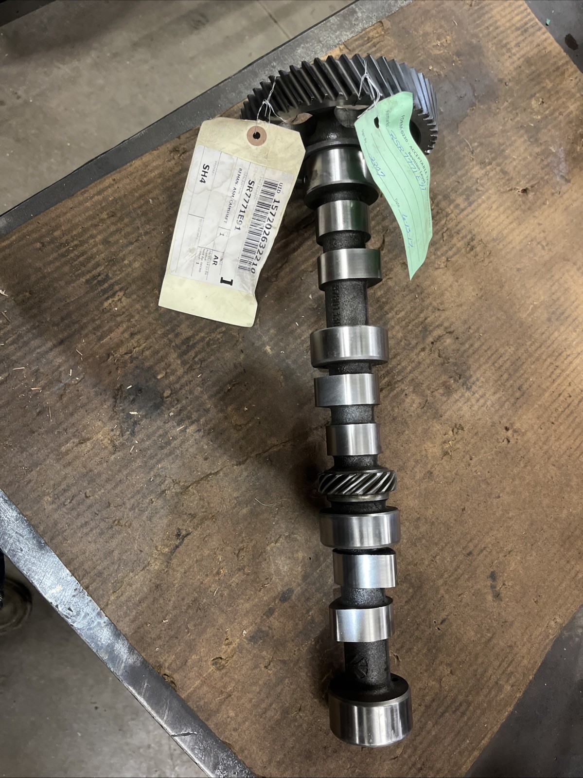 Used excellent OEM camshaft fits New Holland LS180 skid steer 87801338 332T