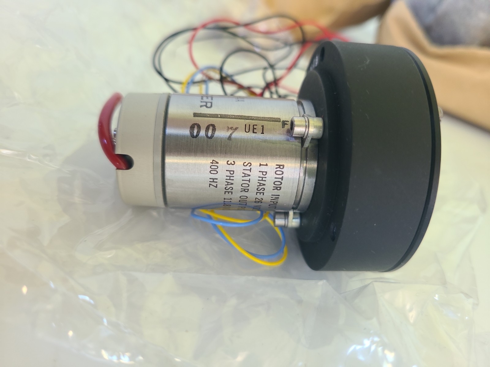 Singer 05088-RS921-4A Kearfott Synchro Torque Repeater, NOS, Open Box