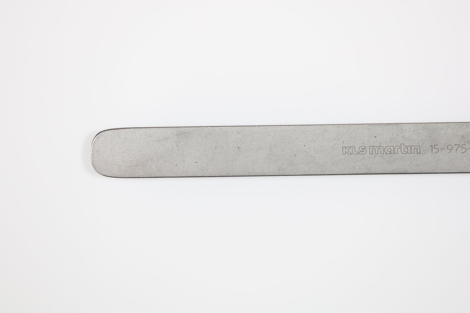 KLS Martin 15-975-13-01 Martin Abdominal Spatula, Str, Malleable, 7-3/4in