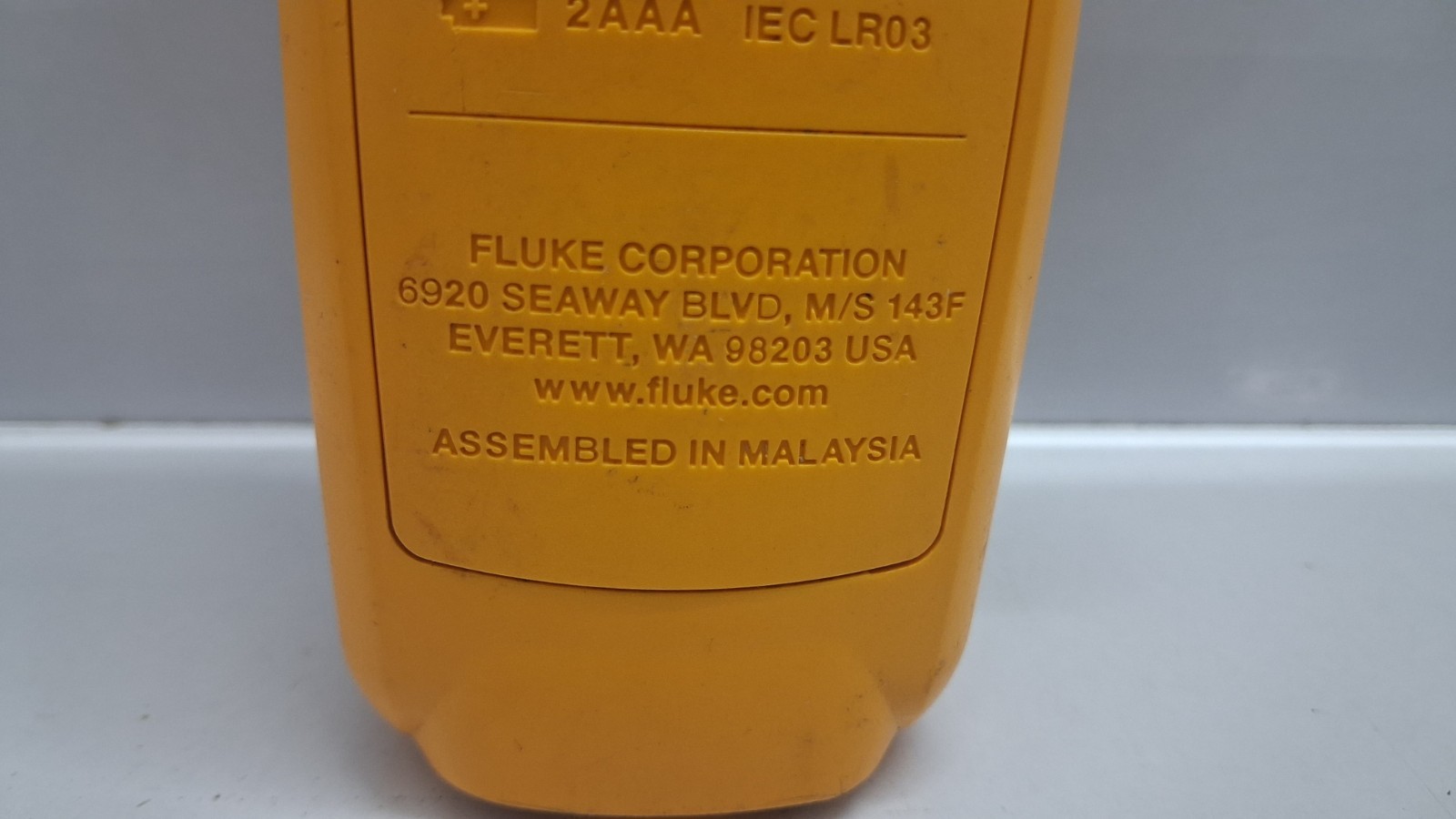 Fluke 302+ CAT III Digital Clamp Meter – FLUKE-302+