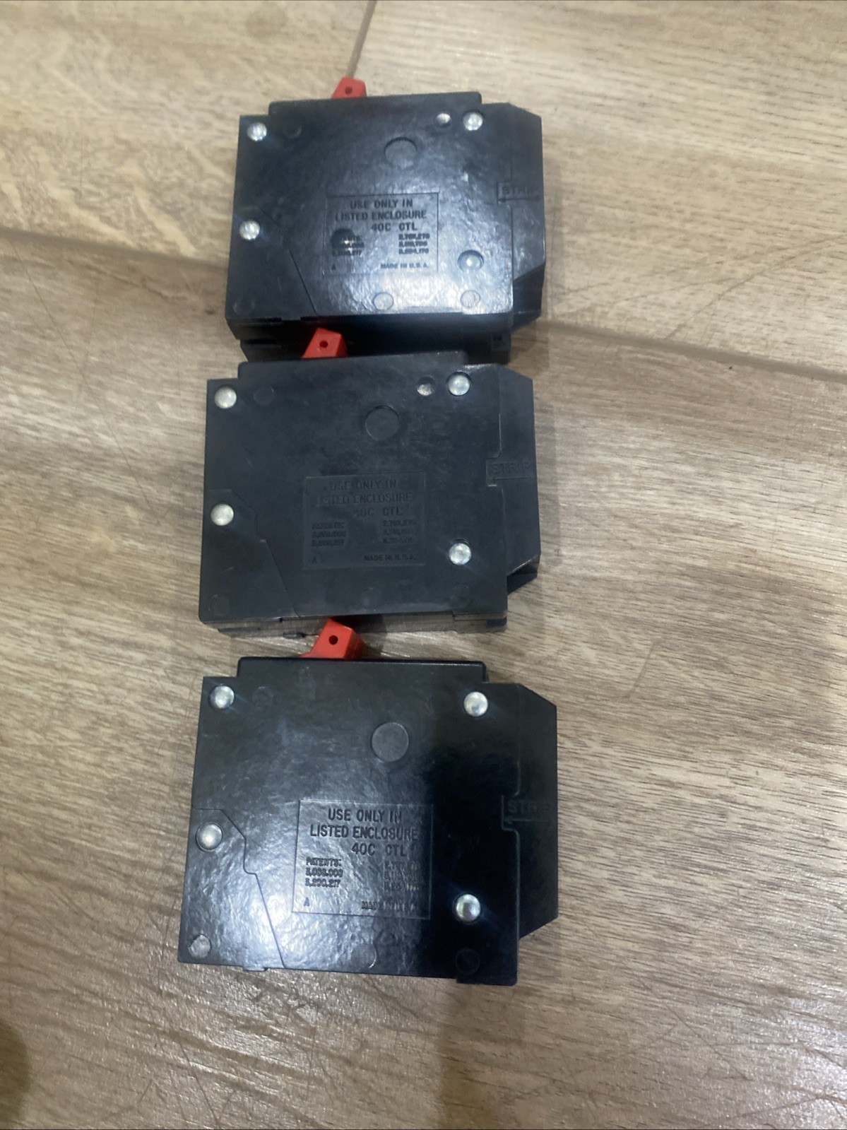 Lot Of 3- Bryant BR2020 20 Amp 2 Pole Twin Tendem Circuit Breakers Cu-al Swd