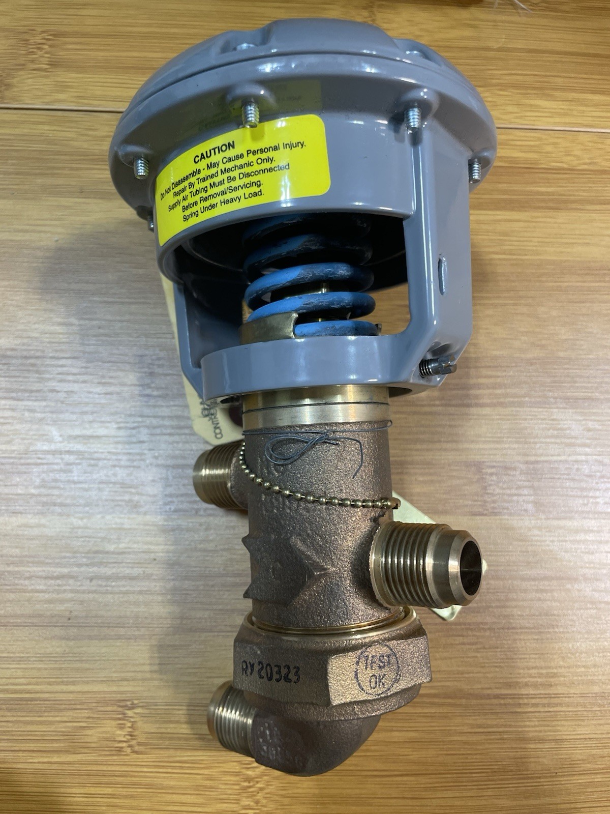 NEW Johnson Controls HVAC Valve V-4334-1001 3-Way Valve – 4.7 Cv, 250PSI