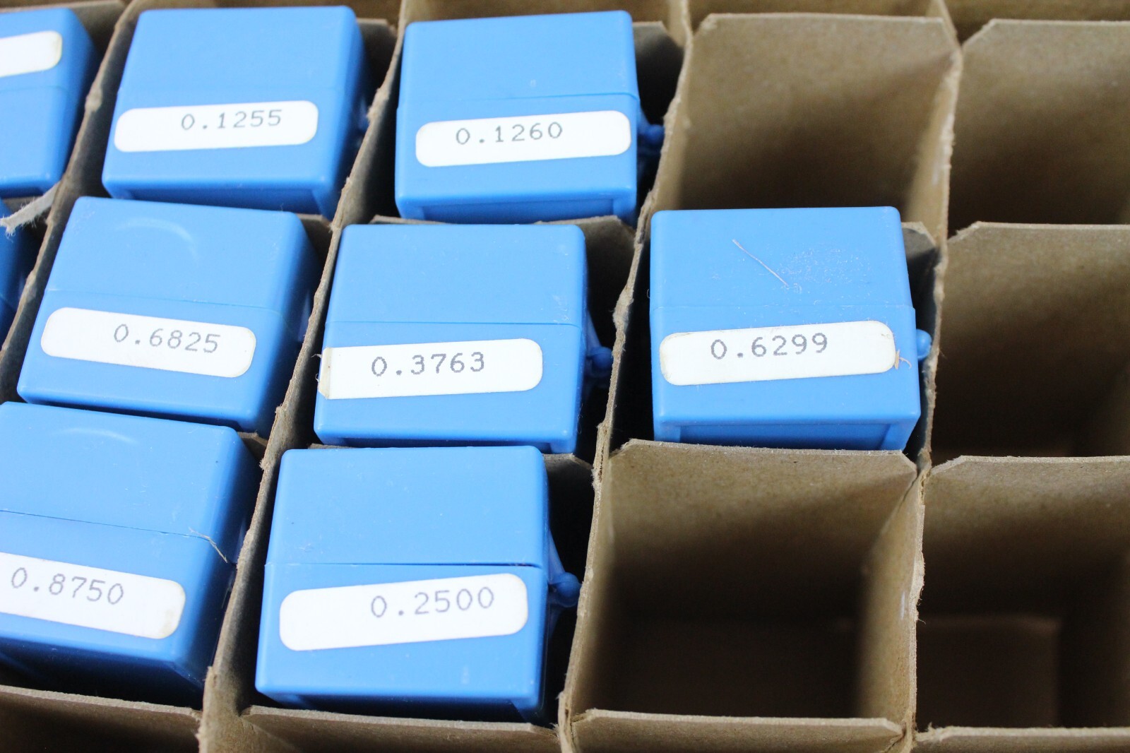 12 New Deltronic Plug Gauge Set in Box 0.2500 0.8750 0.3754 0.6299 0.3763 0.6825