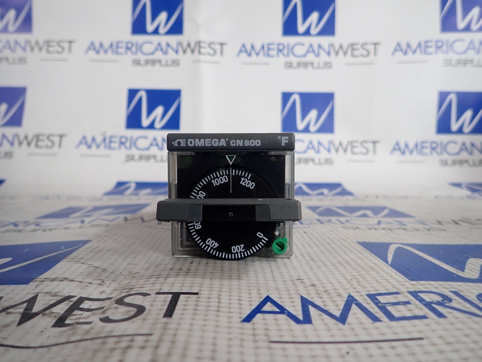 OMEGA ENGINEERING CN800 SERIES CN883K-1200F TEMPERATURE CONTROLLER