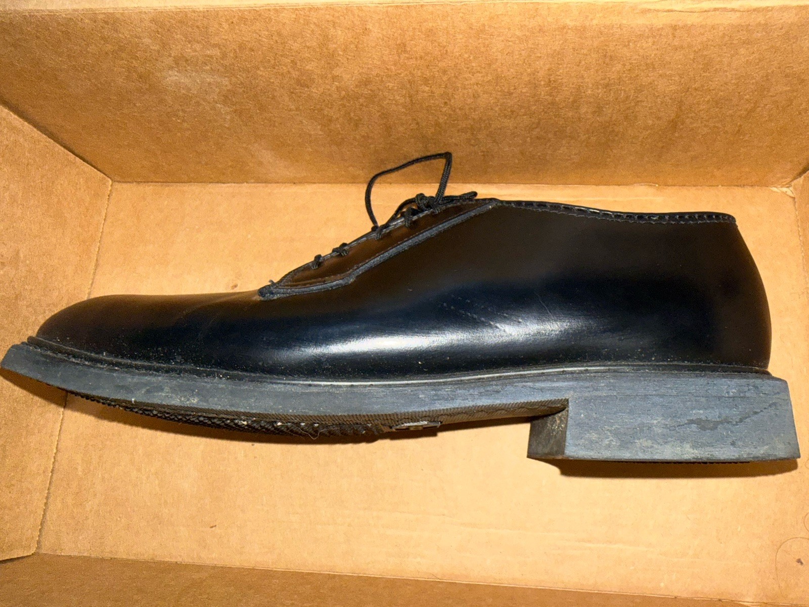 Capps Vibram Airlite Uniform Footwear Style No. 90258 Size 8D