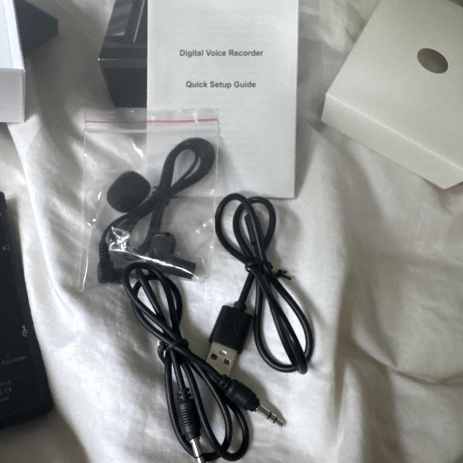 136GB Digital Voice Recorder with Playback,9000 Hours Audio Recording NIOB