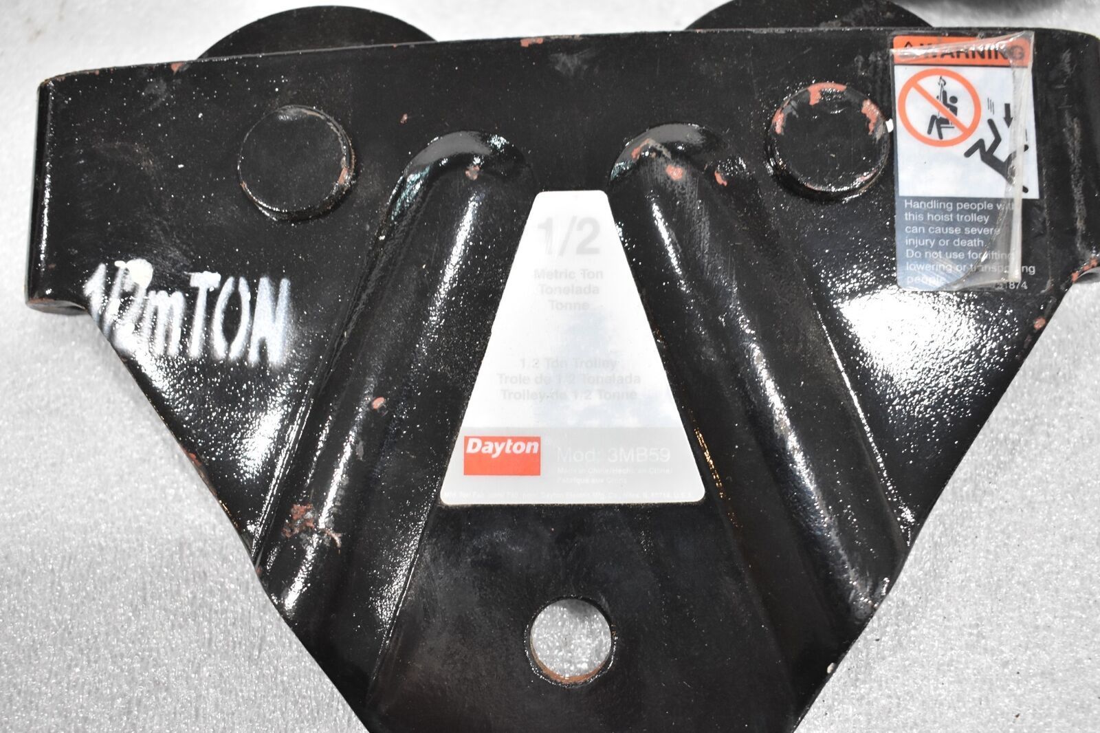 DAYTON 3MB59 1/2 METRIC TON TROLLEY FITS 4 INCH TO 24 INCH BEAM