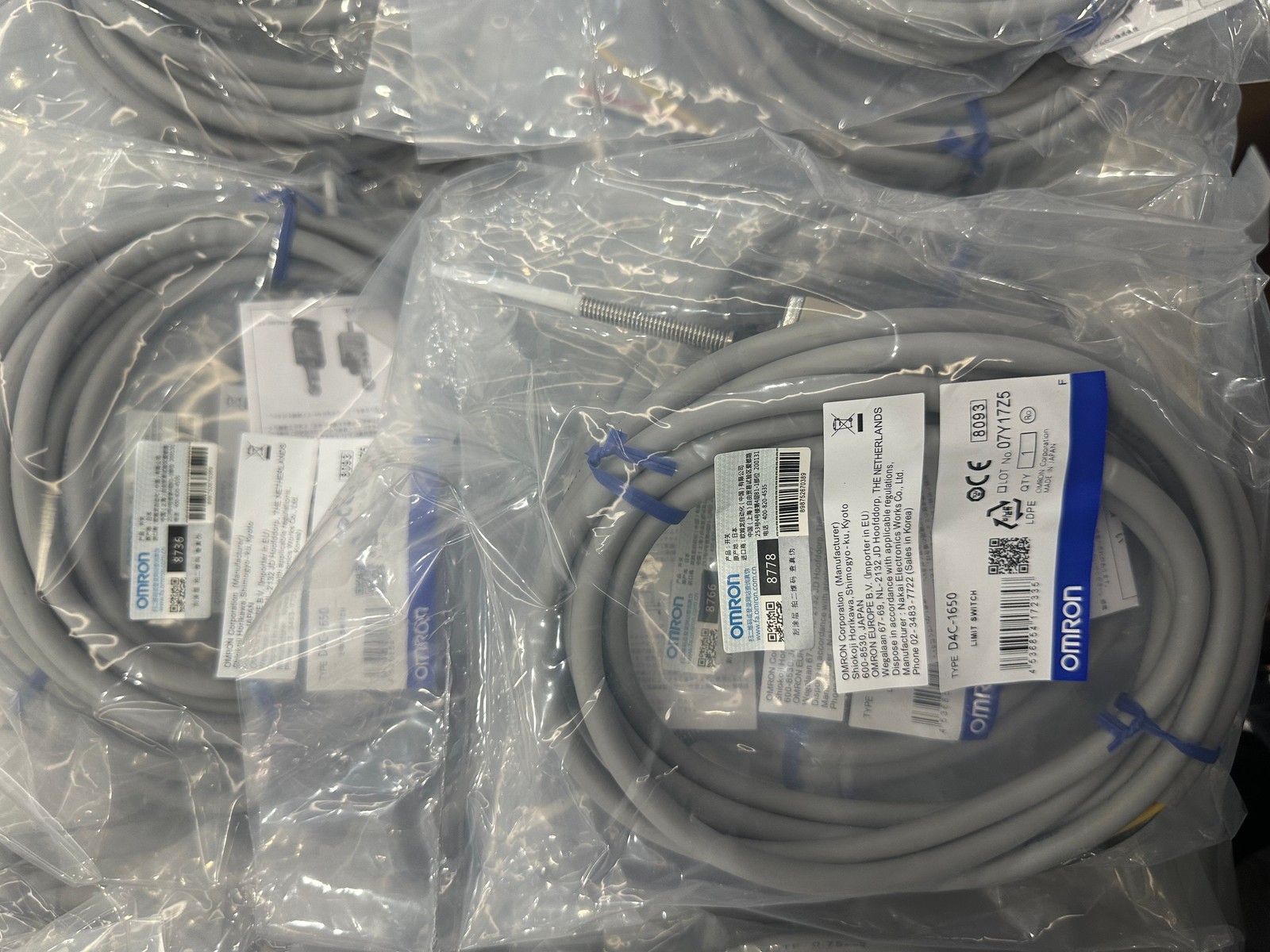 D4C-1650 Omron New Limit Switch 2PCS: US Inventory, Fast Dispatch