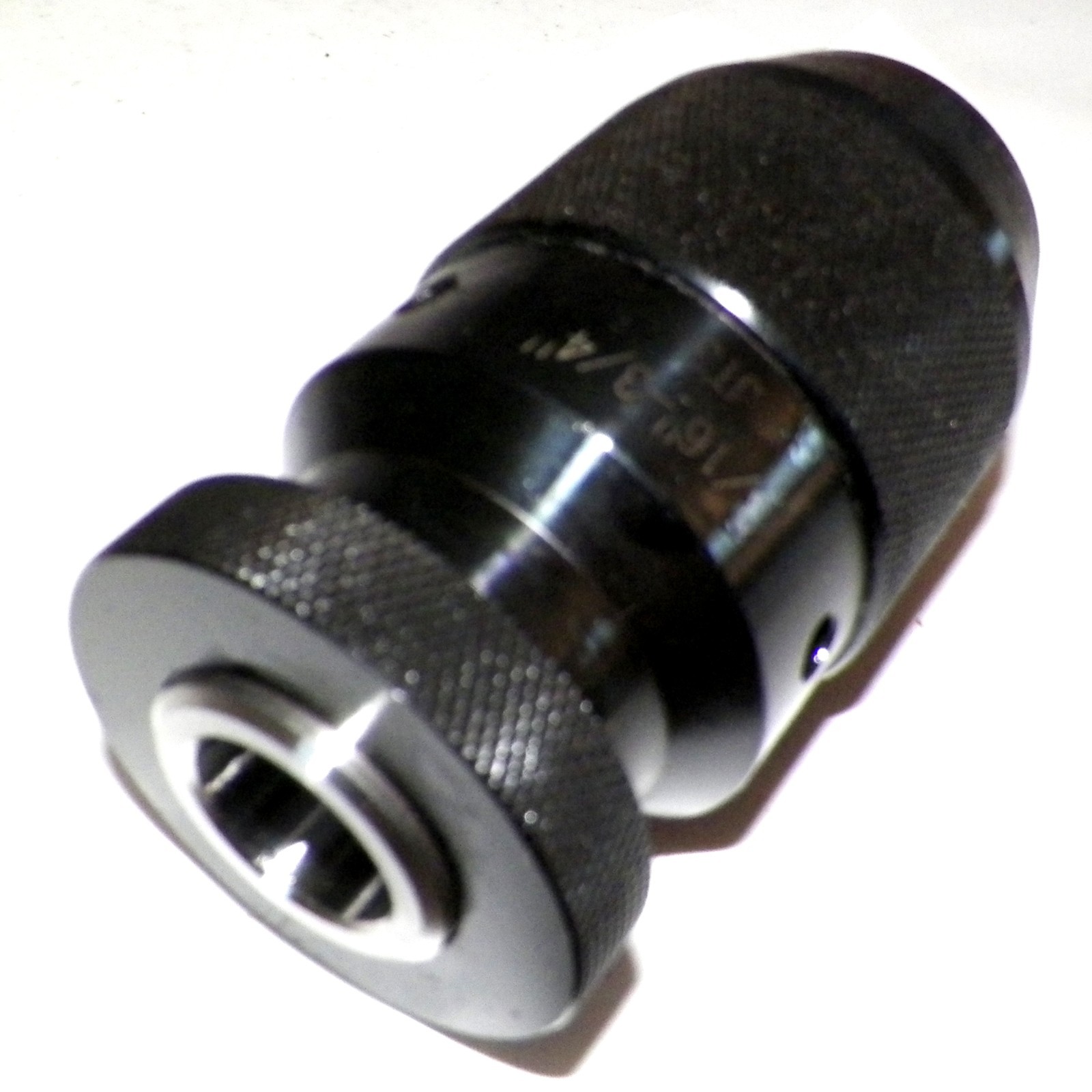 Keyless 3/16″- 3/4″ Drill Chuck Self Tighten With R8 Shank