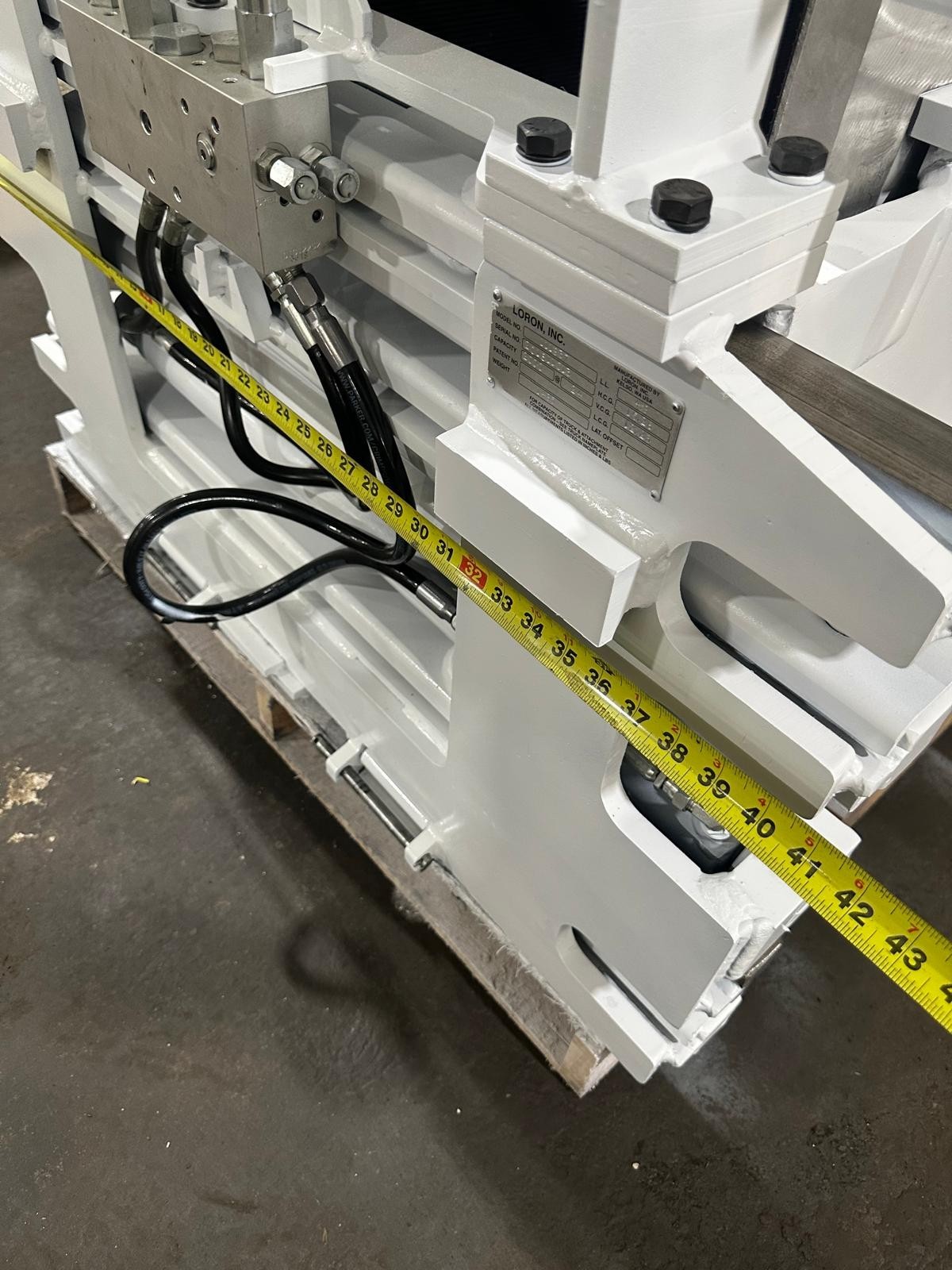 LORON Class 2 Carton Clamp 48″ x 48″ Pads Forklift Attachment 2,000 LB Capacity