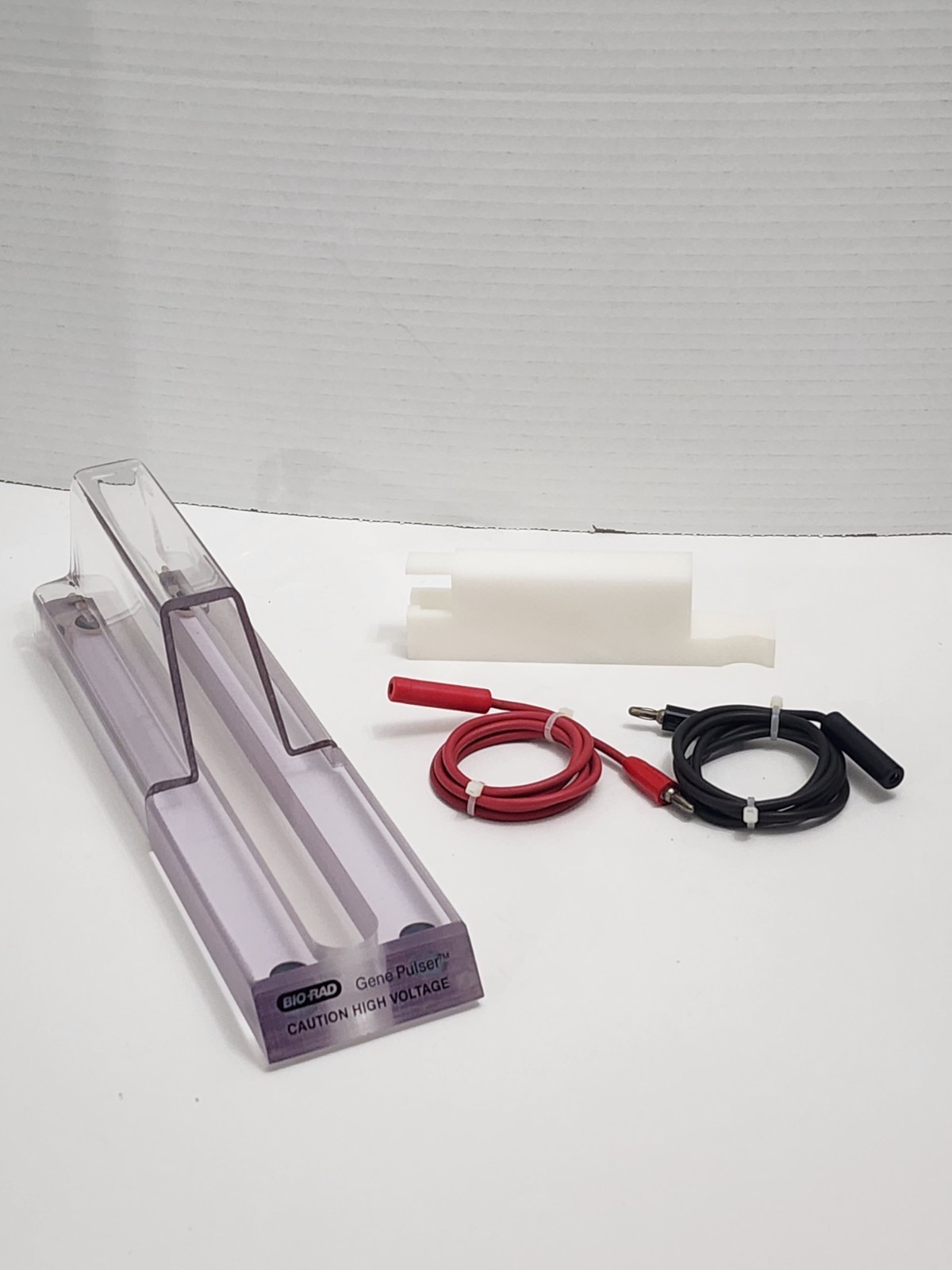 Bio-Rad Gene Pulser Shocking Chamber w/ 3rd Party Cuvette Slide VERY NICE..PBIN