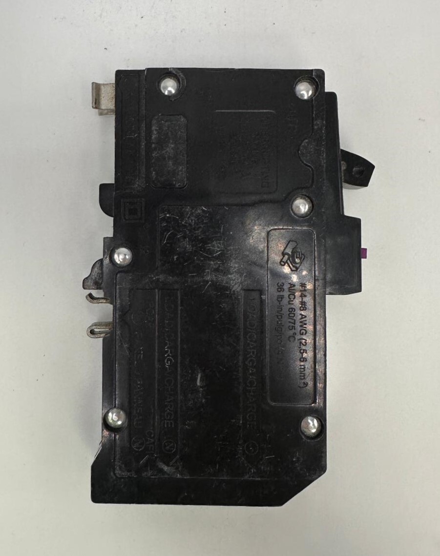 USED Square D QO120PDF Square D 20A 1 Pole 120V Plug-in Mount Dual Function