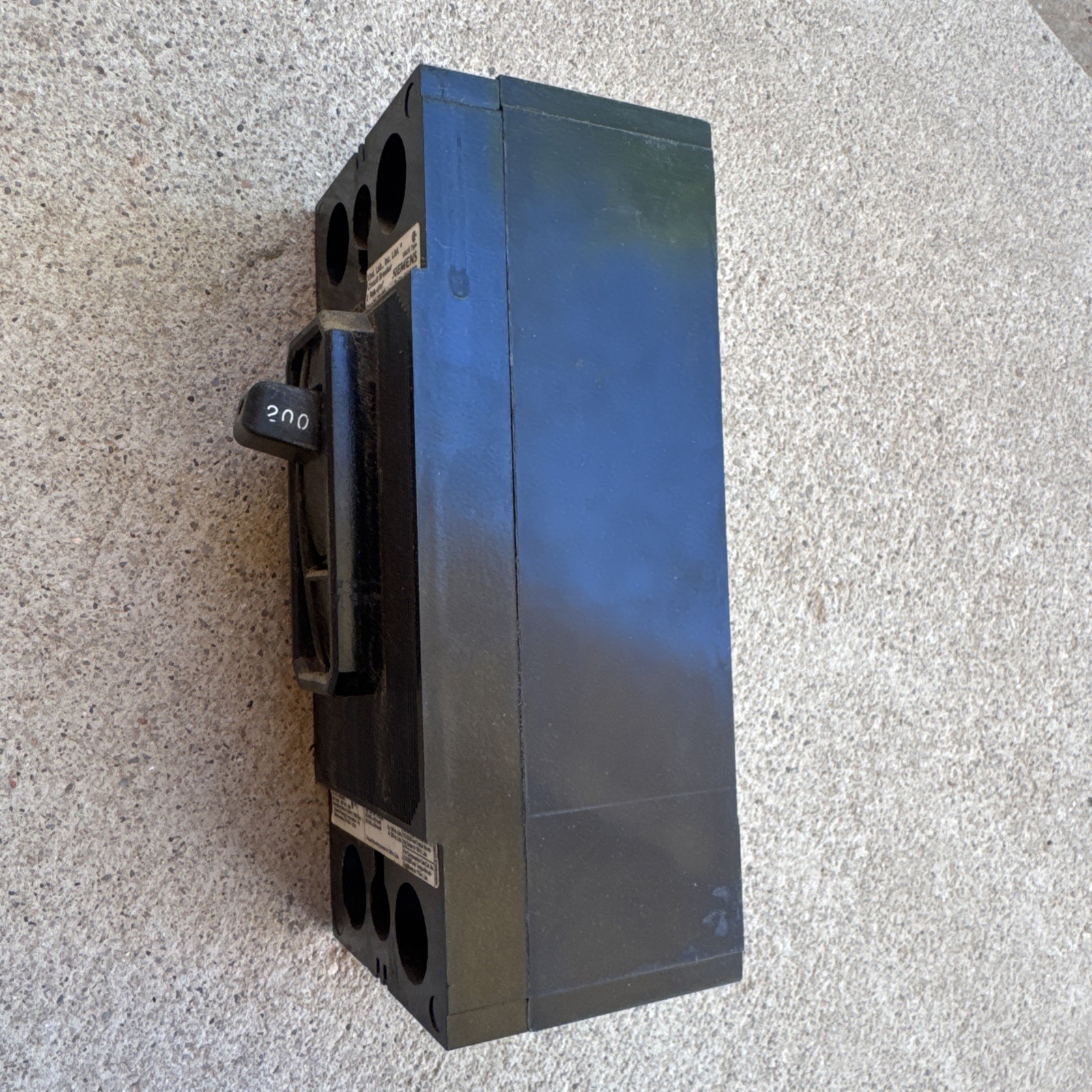 Siemens/ITE QJ22B200 – Type QJ2 200A 240V Bolt-On Molded Circuit Breaker