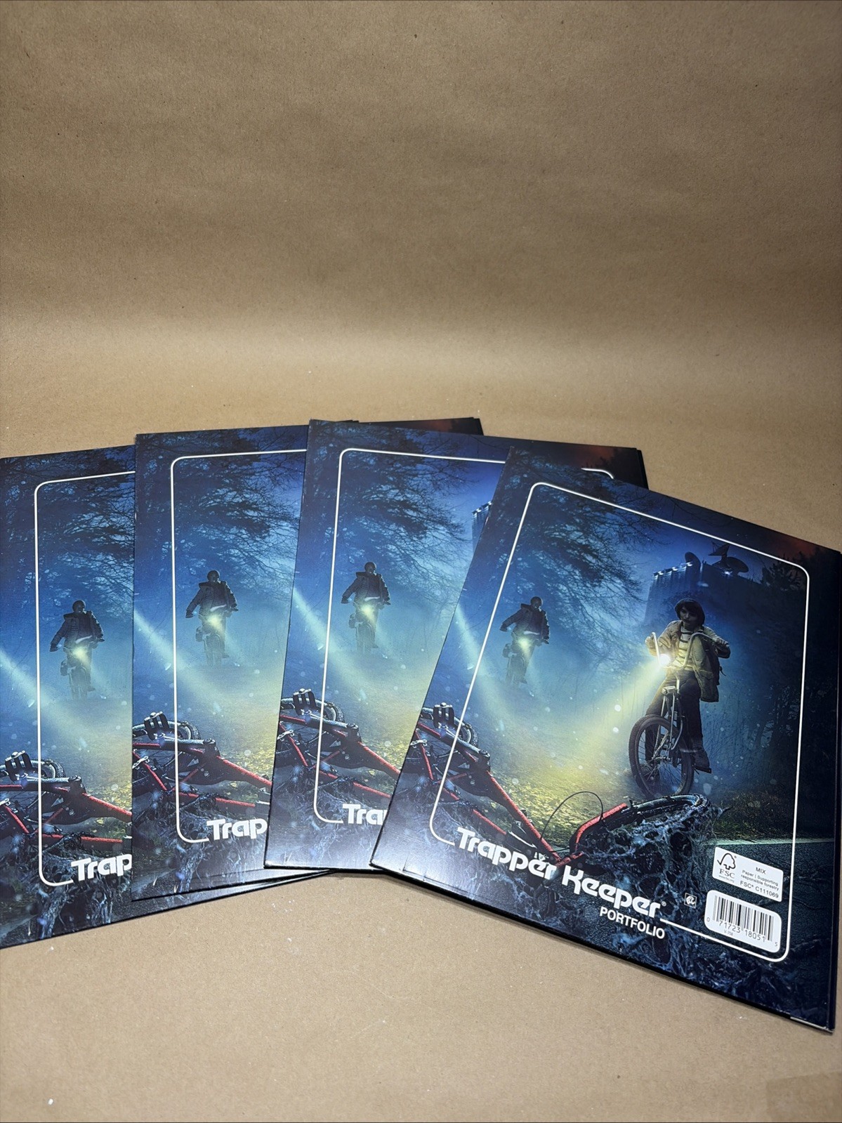 Mead Trapper Keeper STRANGER THINGS Pocket & Prong Paper Folder Lot of 4 12”