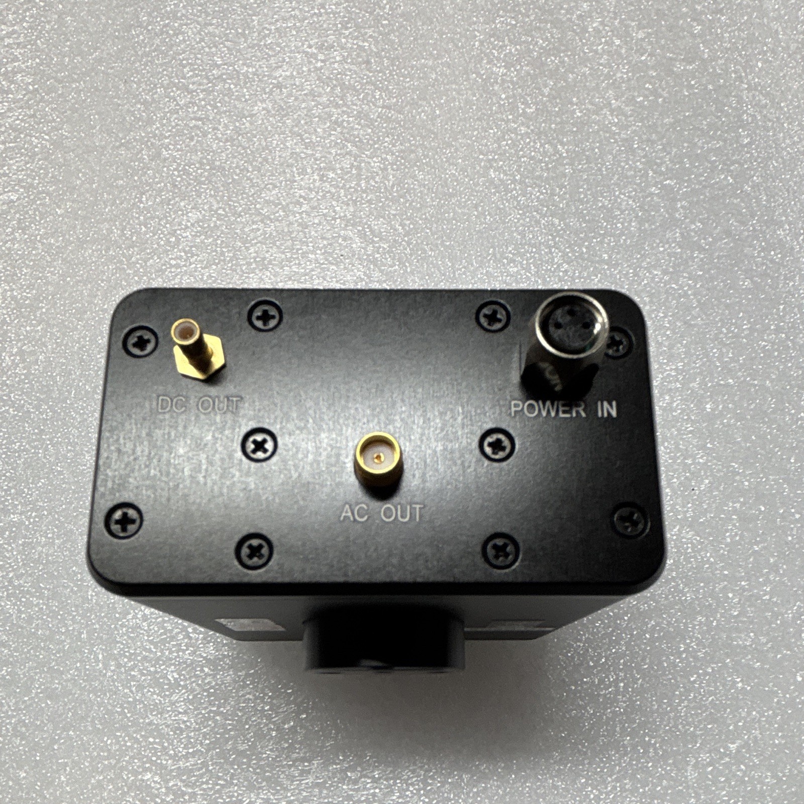 New Focus 1601 Visible 1 GHz Low Noise Photoreceiver Model 1601