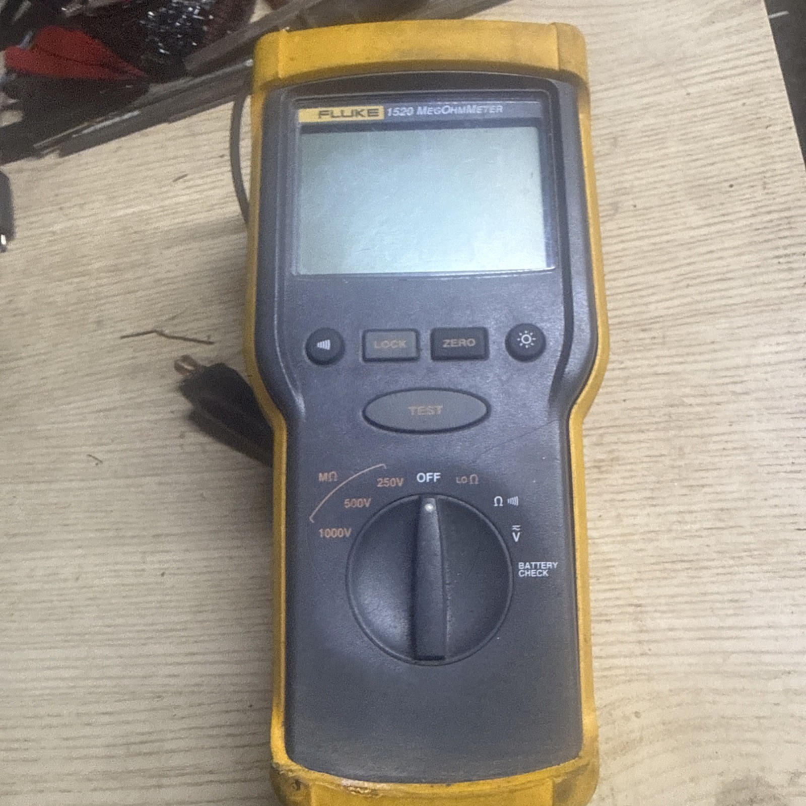 Fluke 1520 MegOhmMeter Insulation Tester