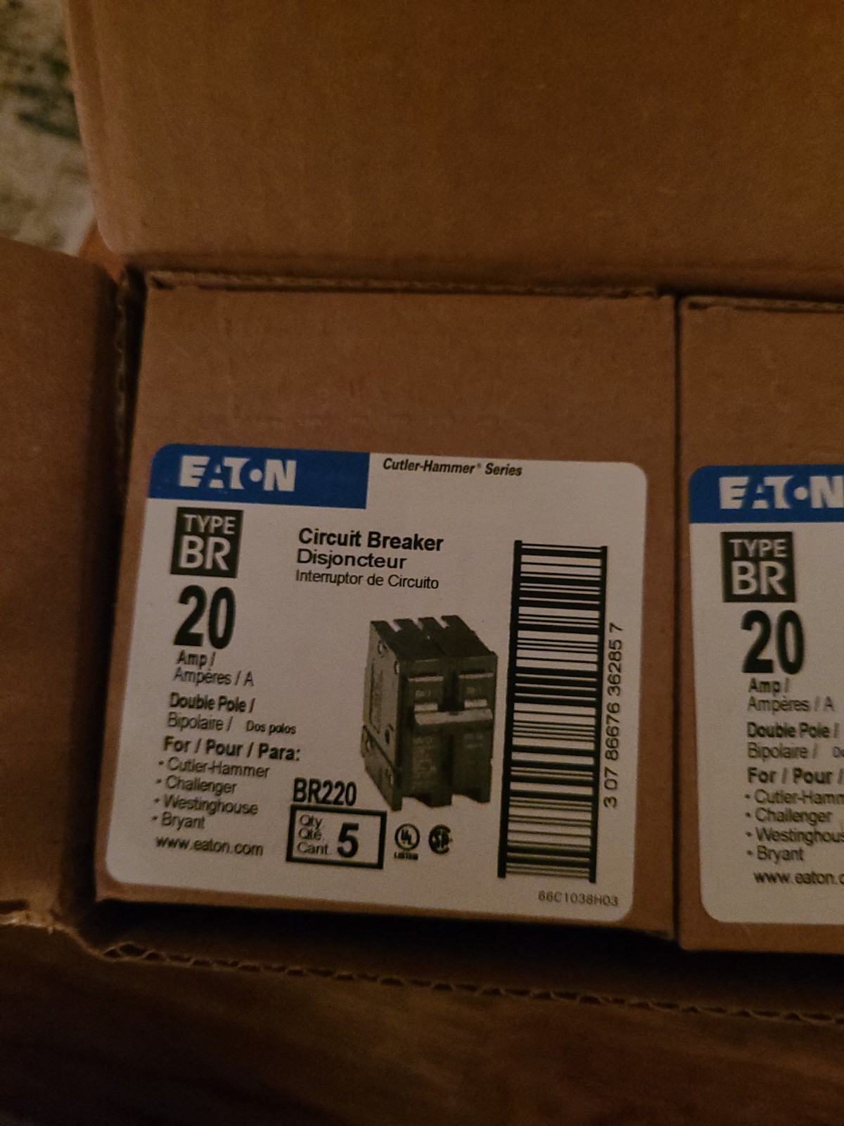 Box of 25 EATON BR220 BR 20 Amp 120/240 Volts 2-Pole Circuit Breaker * NEW *