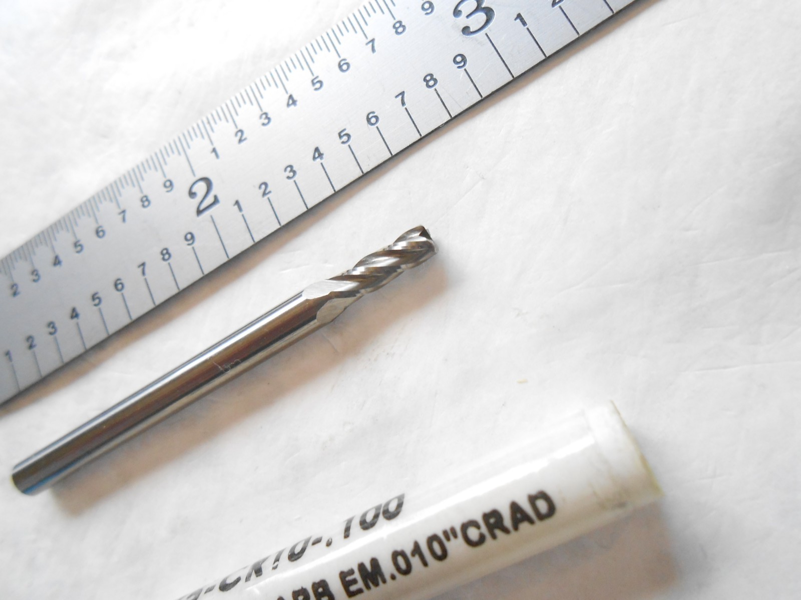 NEW RICHARDS USA .100″ CUT DIA X .300″ X 1-1/2″ L X .010″ CR 4FL CARBIDE ENDMILL