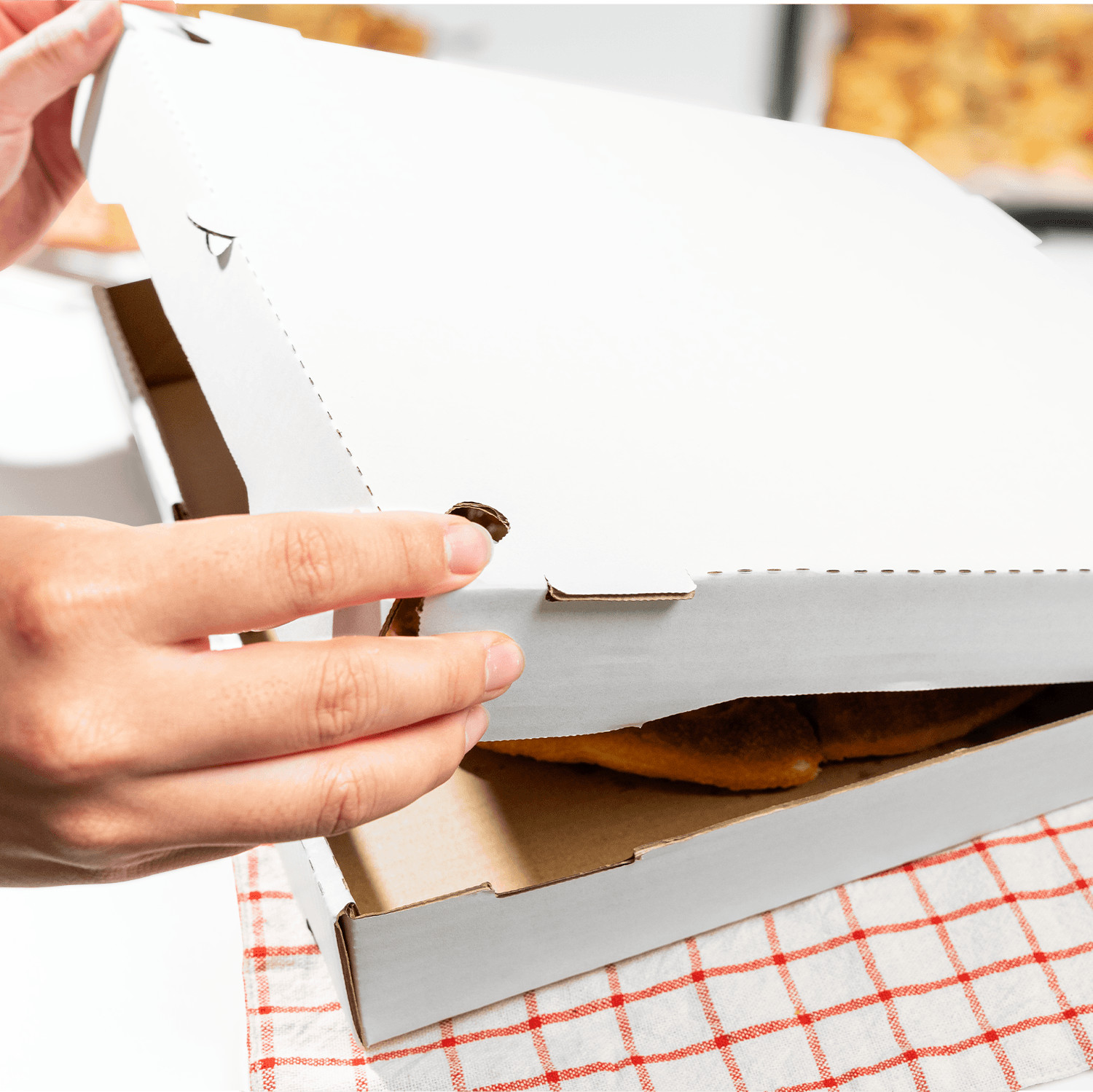 Karat Corrugated Pizza Box, 14”x14”x2”, White – 50 pcs, FP-PBF14W