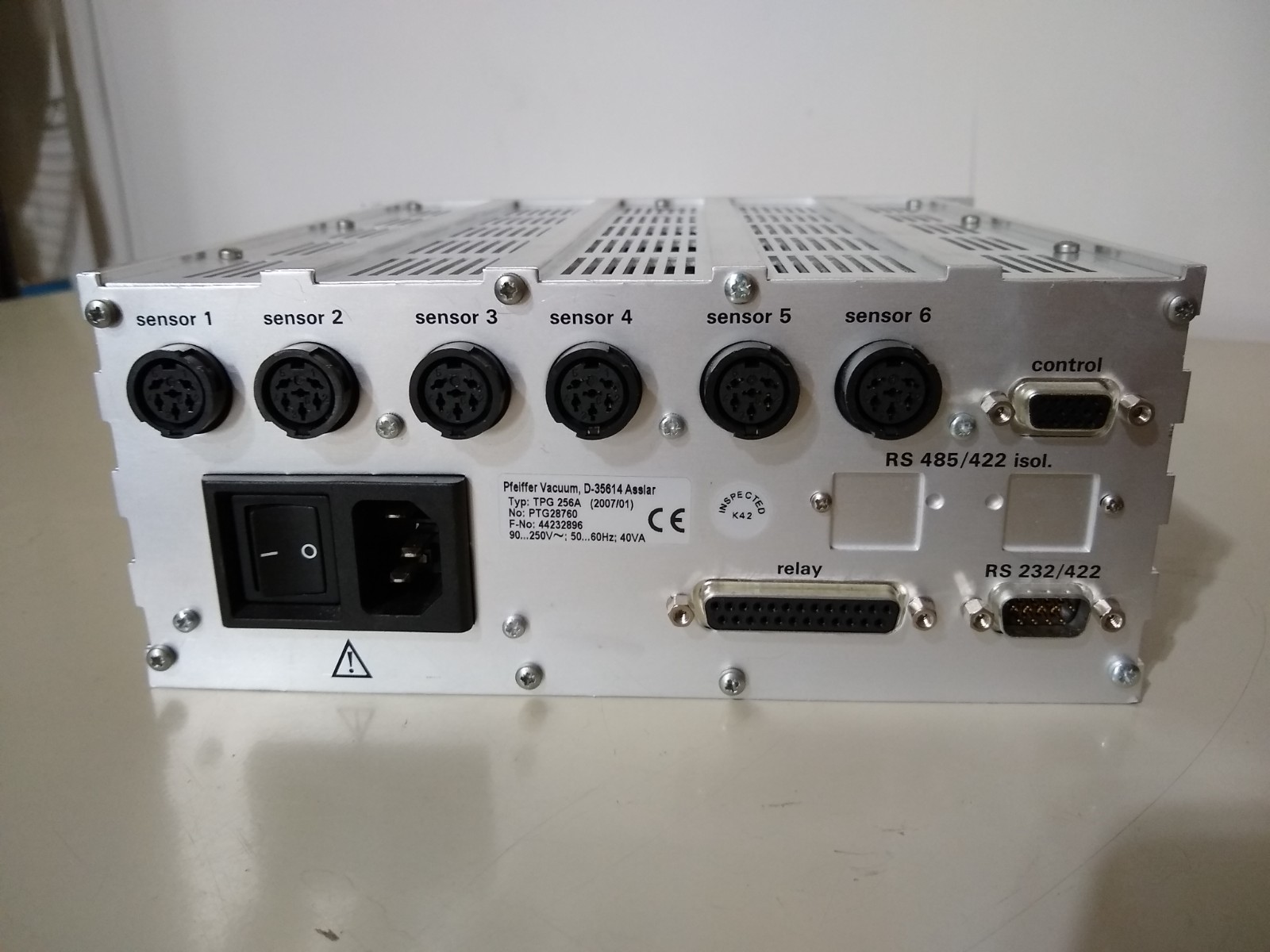 Pfeiffer Vacuum Pressure MaxiGauge Controller TPG 256A Bad Backlight Please Read