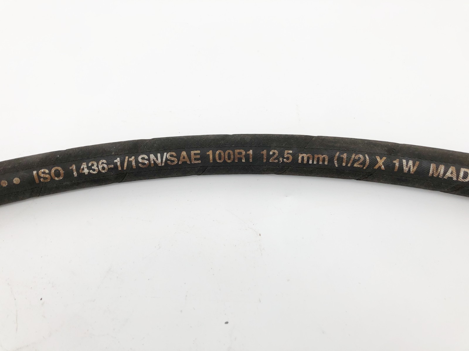 New Parker 422/421-8 Hydraulic Hose WP 16.0 MPa (2325 PSI) 30″ Length – No Box