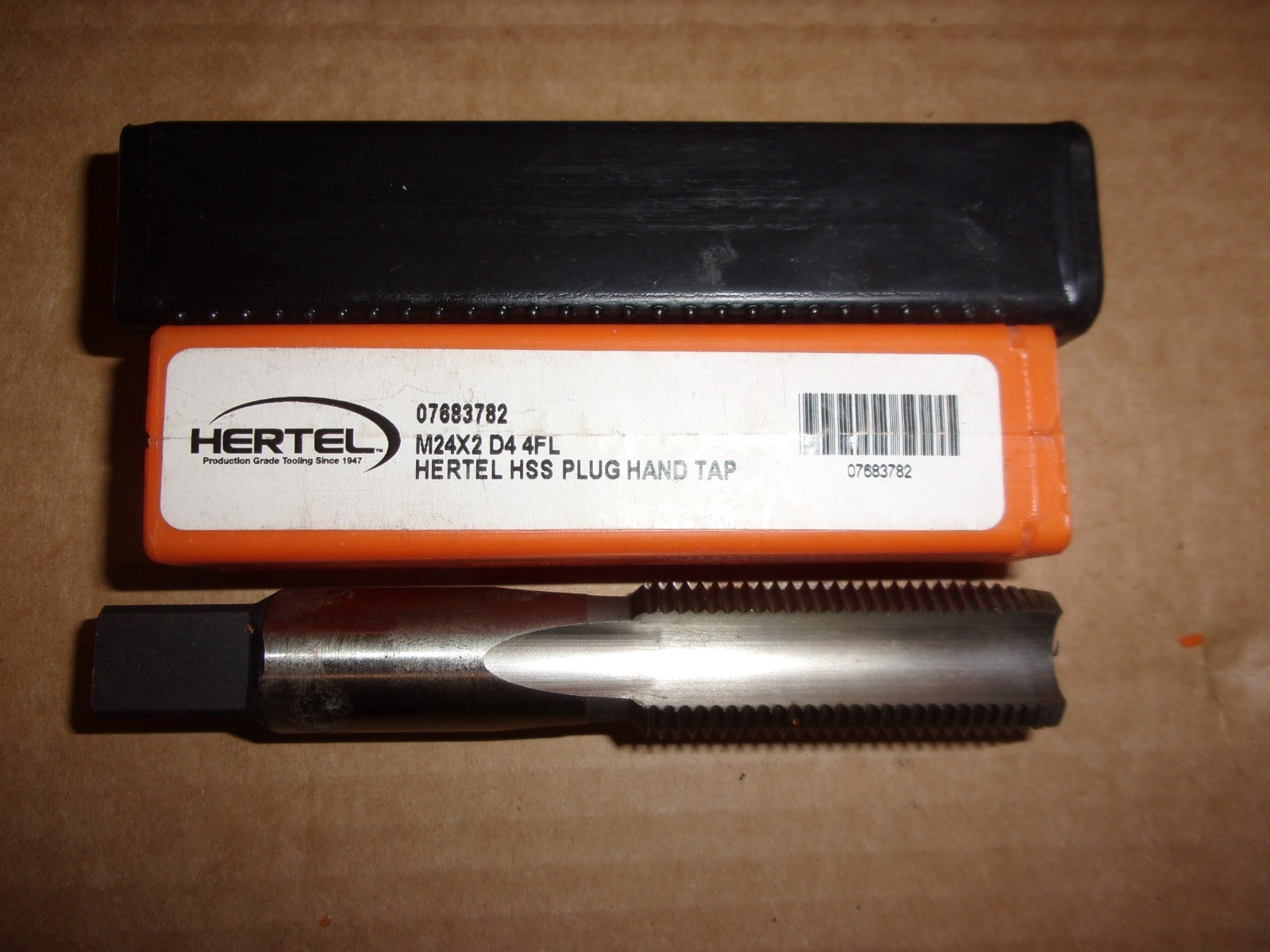 Hertel M24x2 D4 Thread Tap Right Hand Plug Chamfer NEW