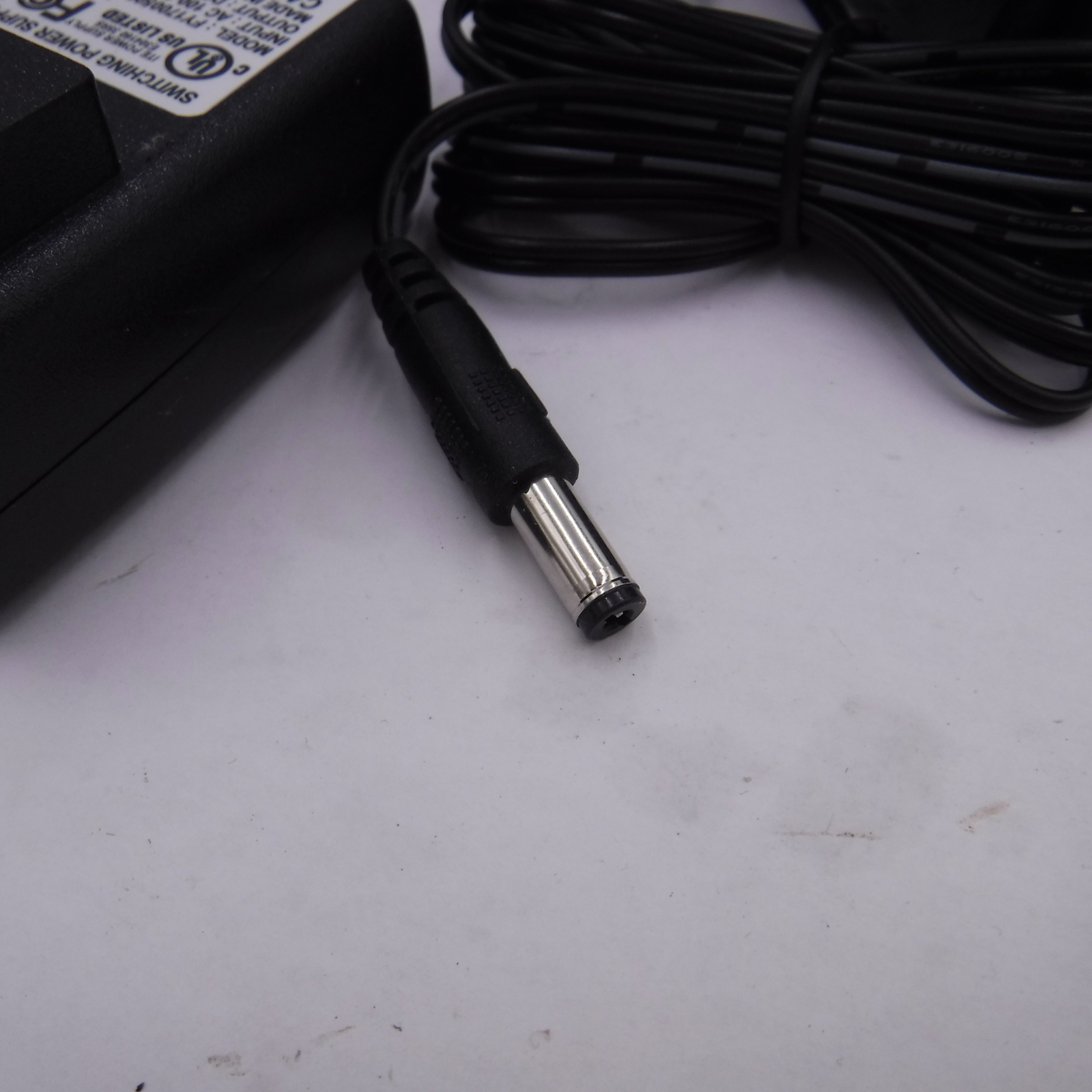 2 Pack FY1700500 17V 0.5A DC Output AC 100-240V 50/60Hz 0.1A C Input Charger