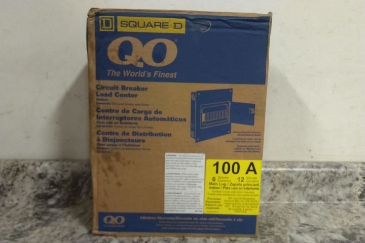 Square D QO612L100DS 120/240VAC 100 Amps 6 Space Load Center
