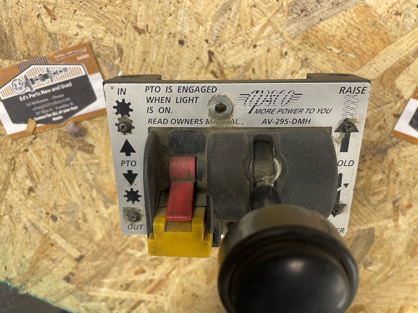PTO CONTROL VALVE (OFF, ON, RAISE, LOWER) PERMCO P-AV-295 PTODUMP CONTROL Valve