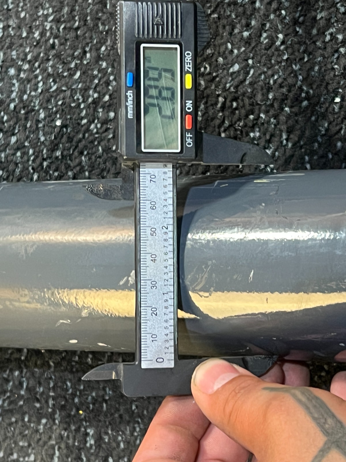 Hydraulic Welded Cylinder 2.89″ OD x 24″ Retracted Length x 1.41″ Rod